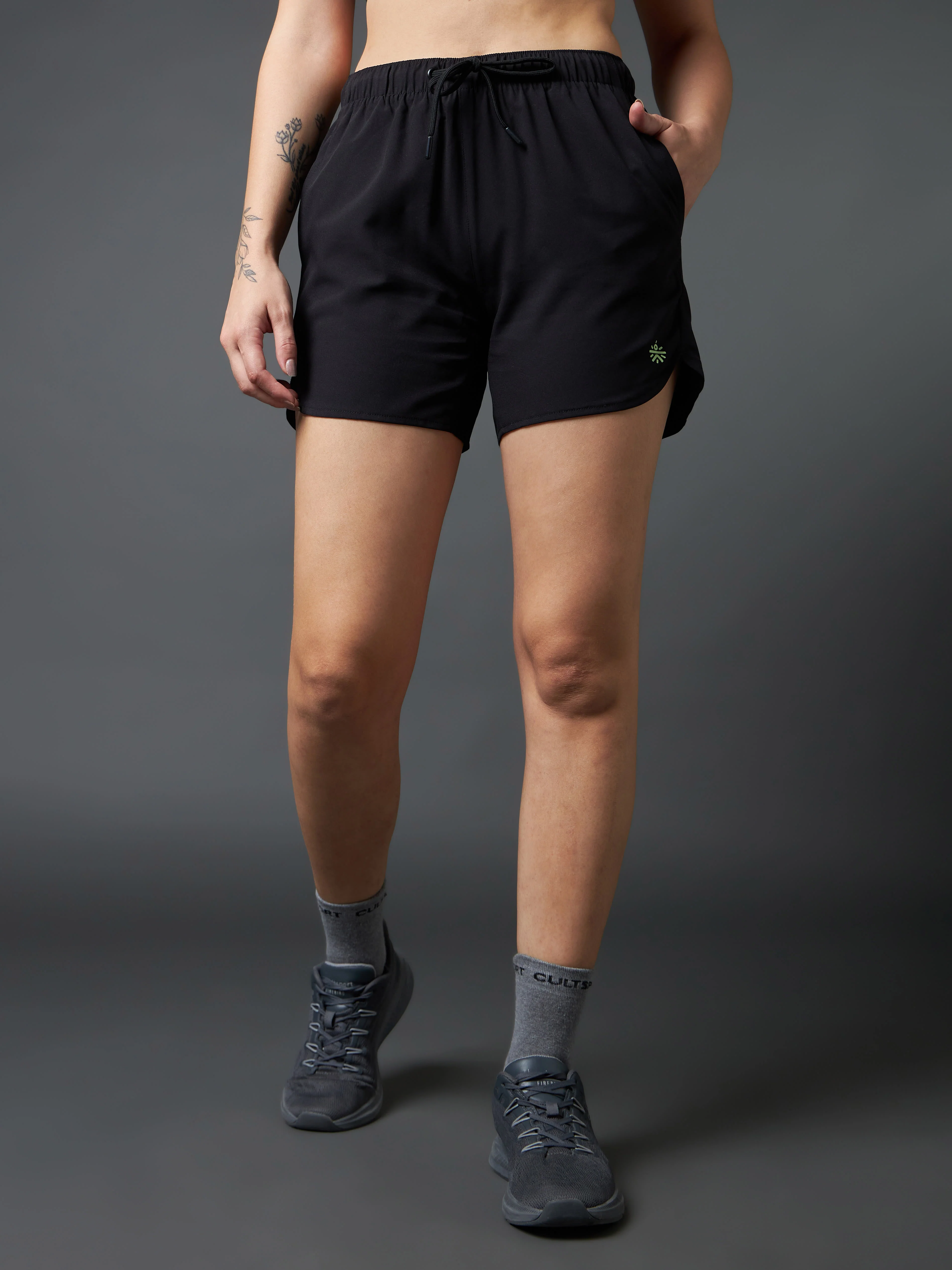 Running Essential Shorts - Image 2