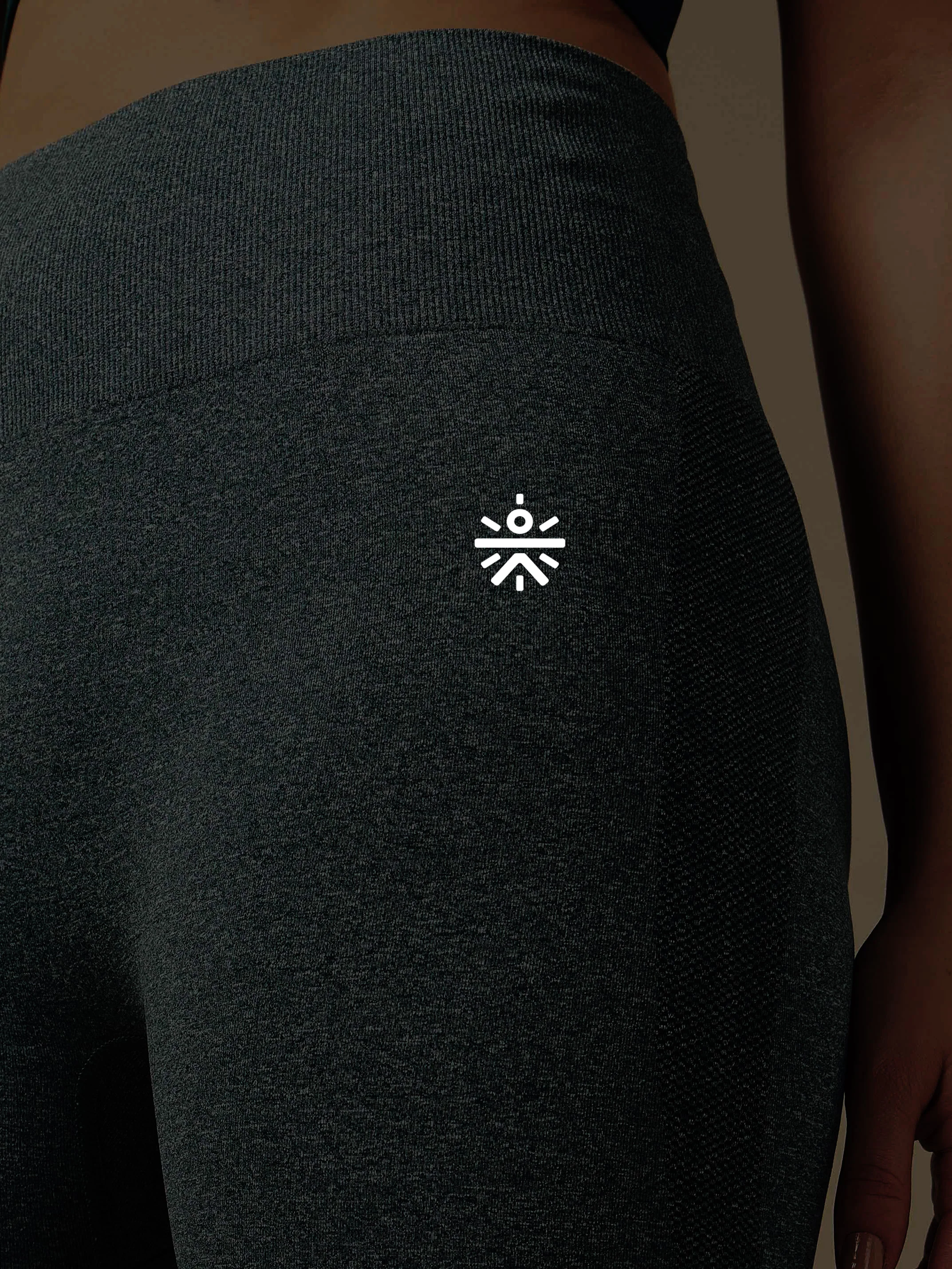 Seamless Curve Leggings - Image 5