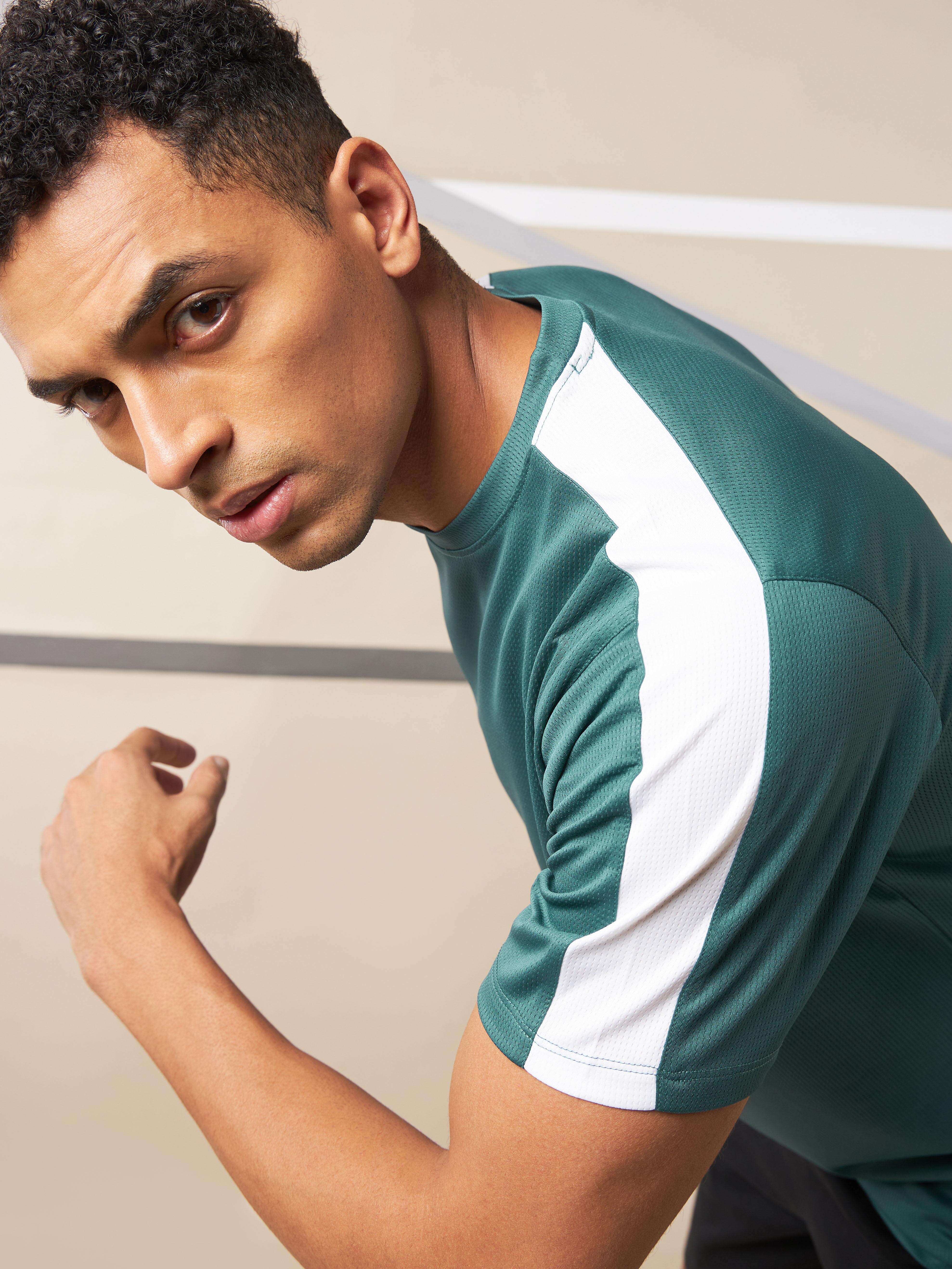 Shoulder Pop Active T-shirt - Image 7