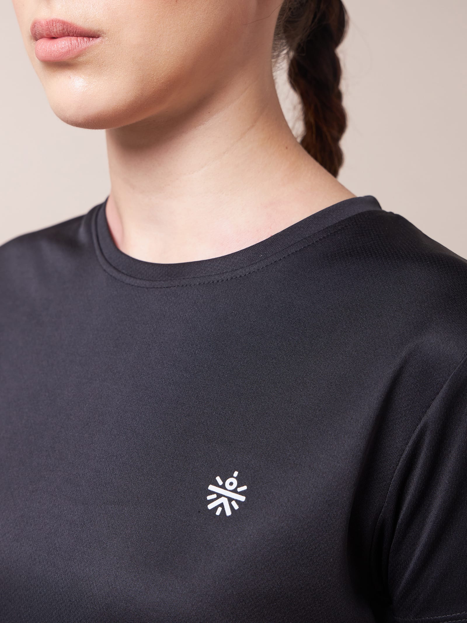 Solid Active T-shirt with Logo - Image 7