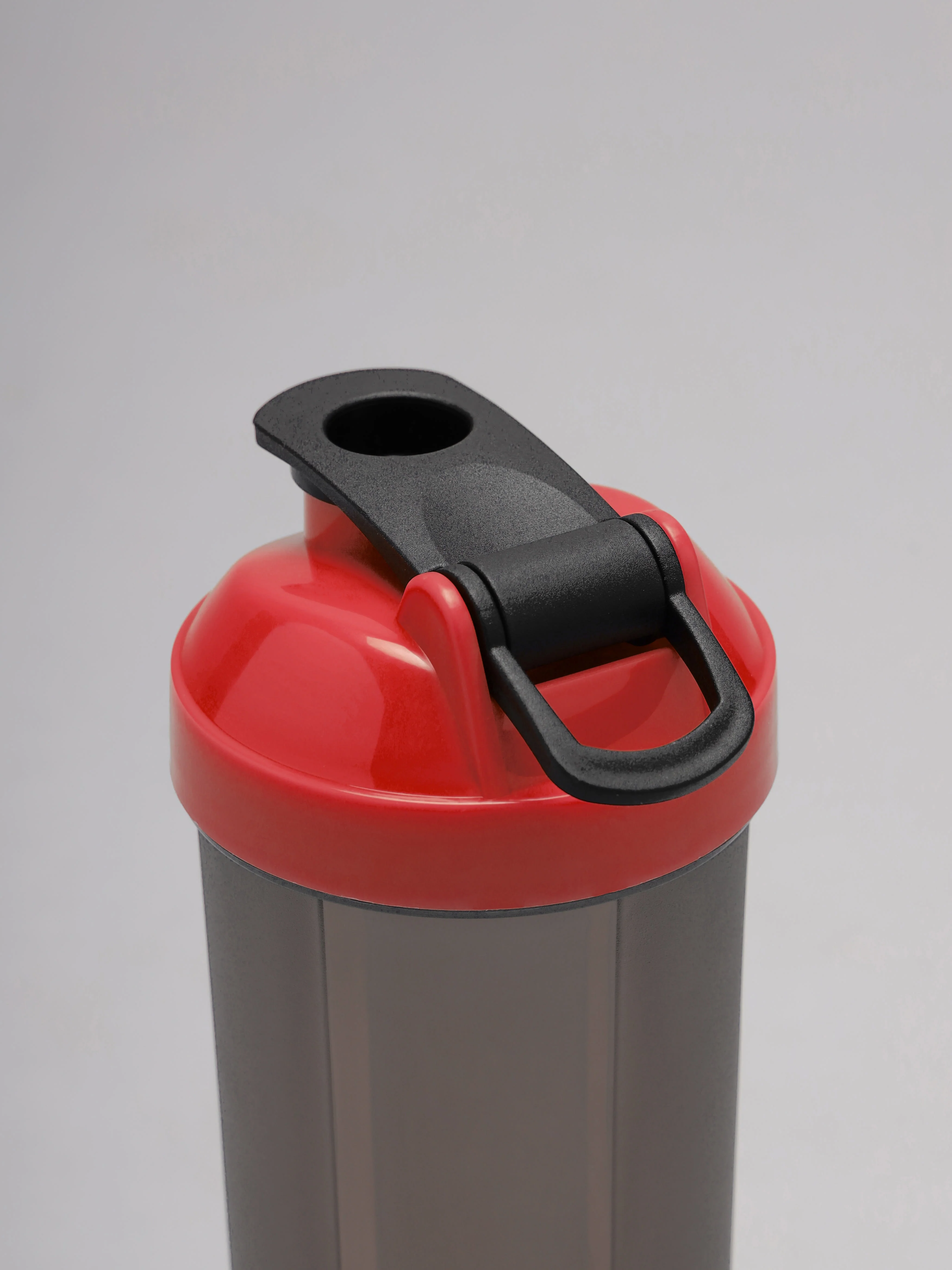 Spill Proof Flip Top Shaker with Blender Ball - Image 6