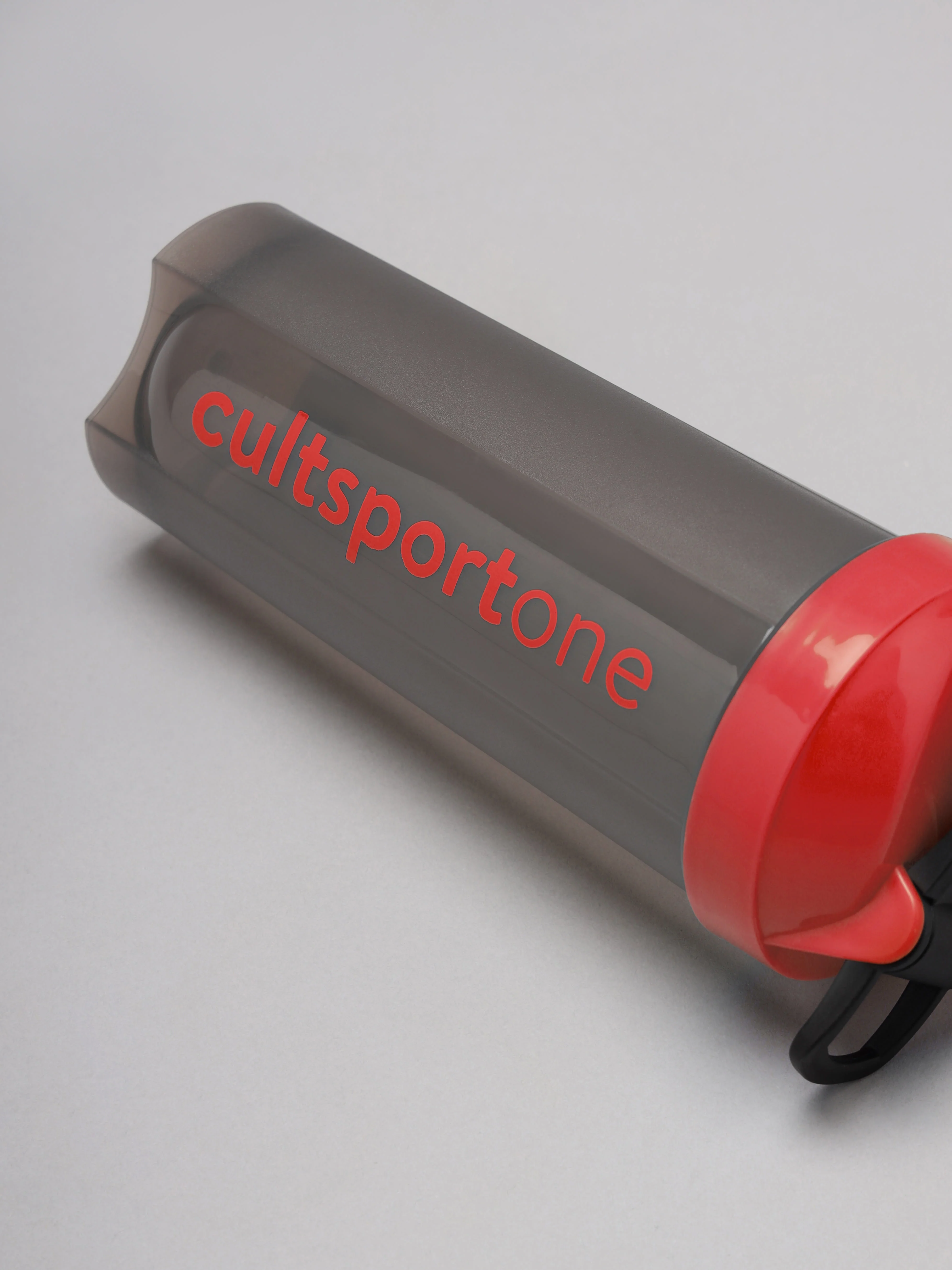 Spill Proof Flip Top Shaker with Blender Ball - Image 7