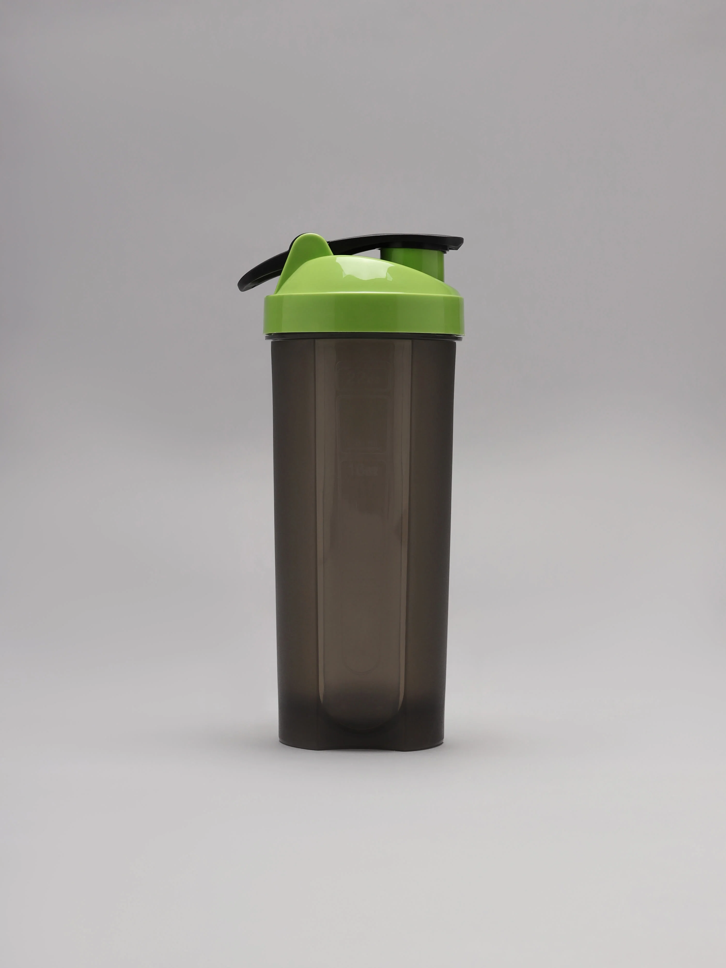 Spill Proof Flip Top Shaker with Blender Ball - Image 3