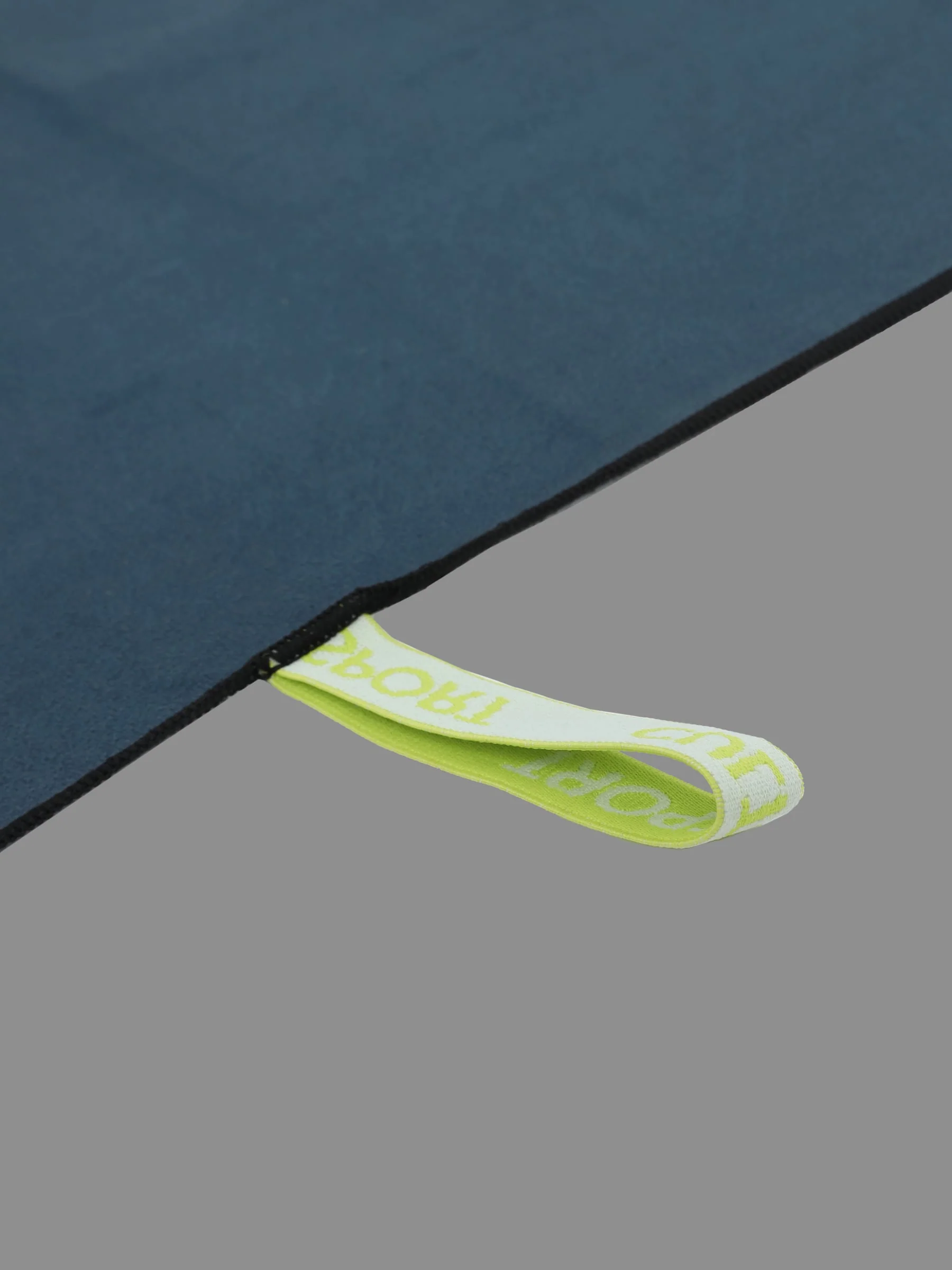 Super Absorbent Bath Towel - Image 6