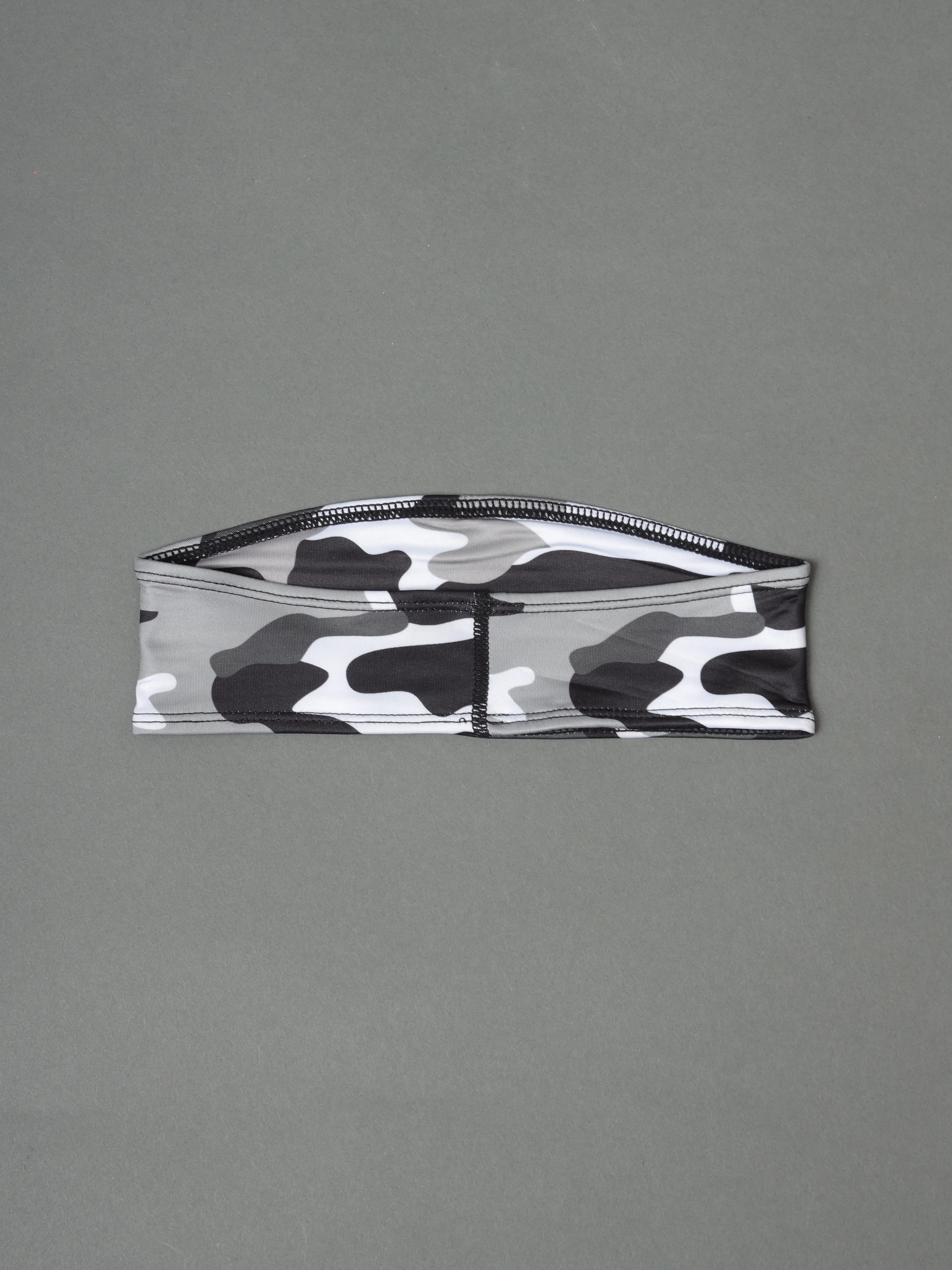 Sweat Absorbent Workout Headband - Image 5