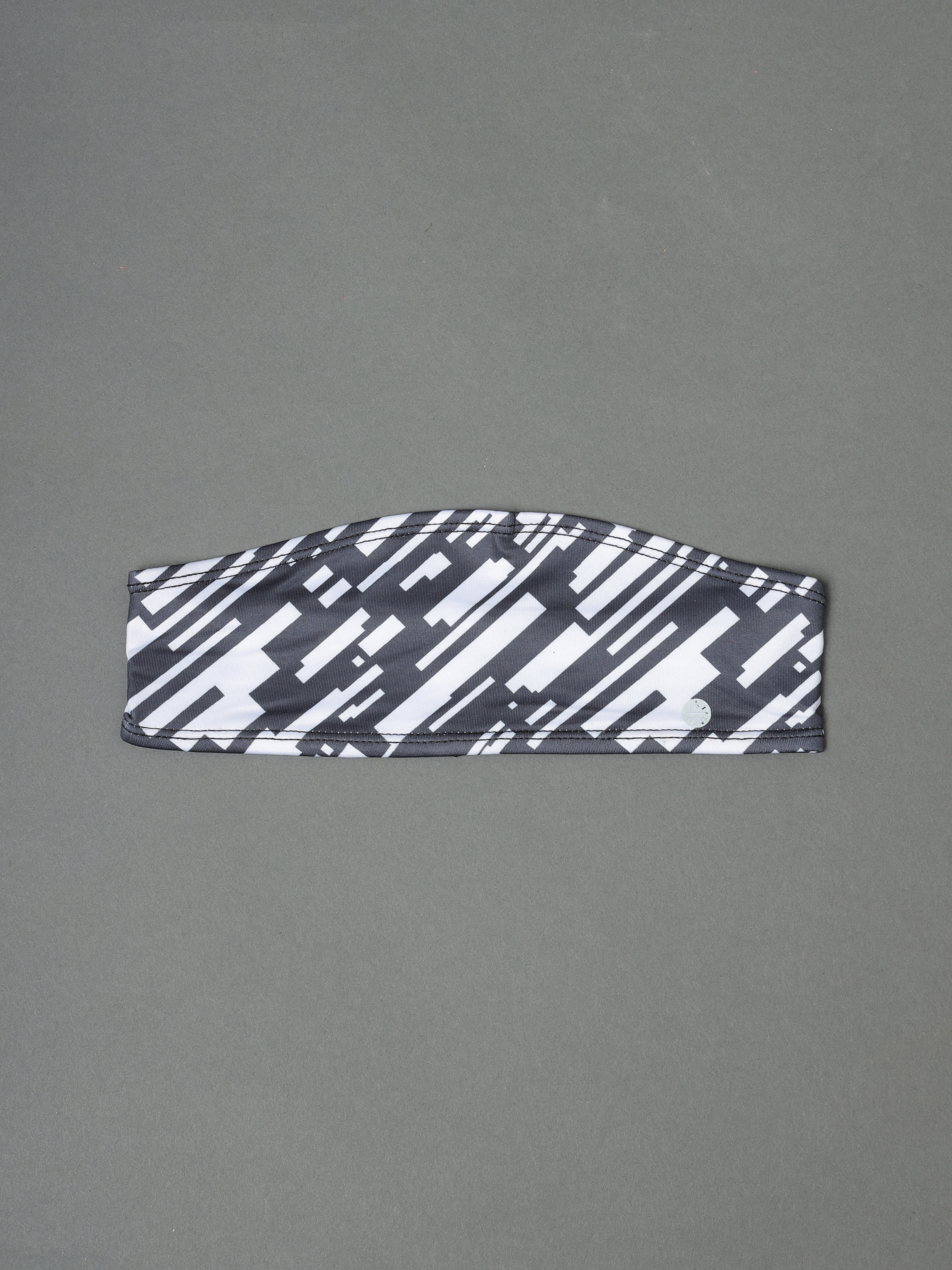 Sweat Absorbent Workout Headband - Image 4