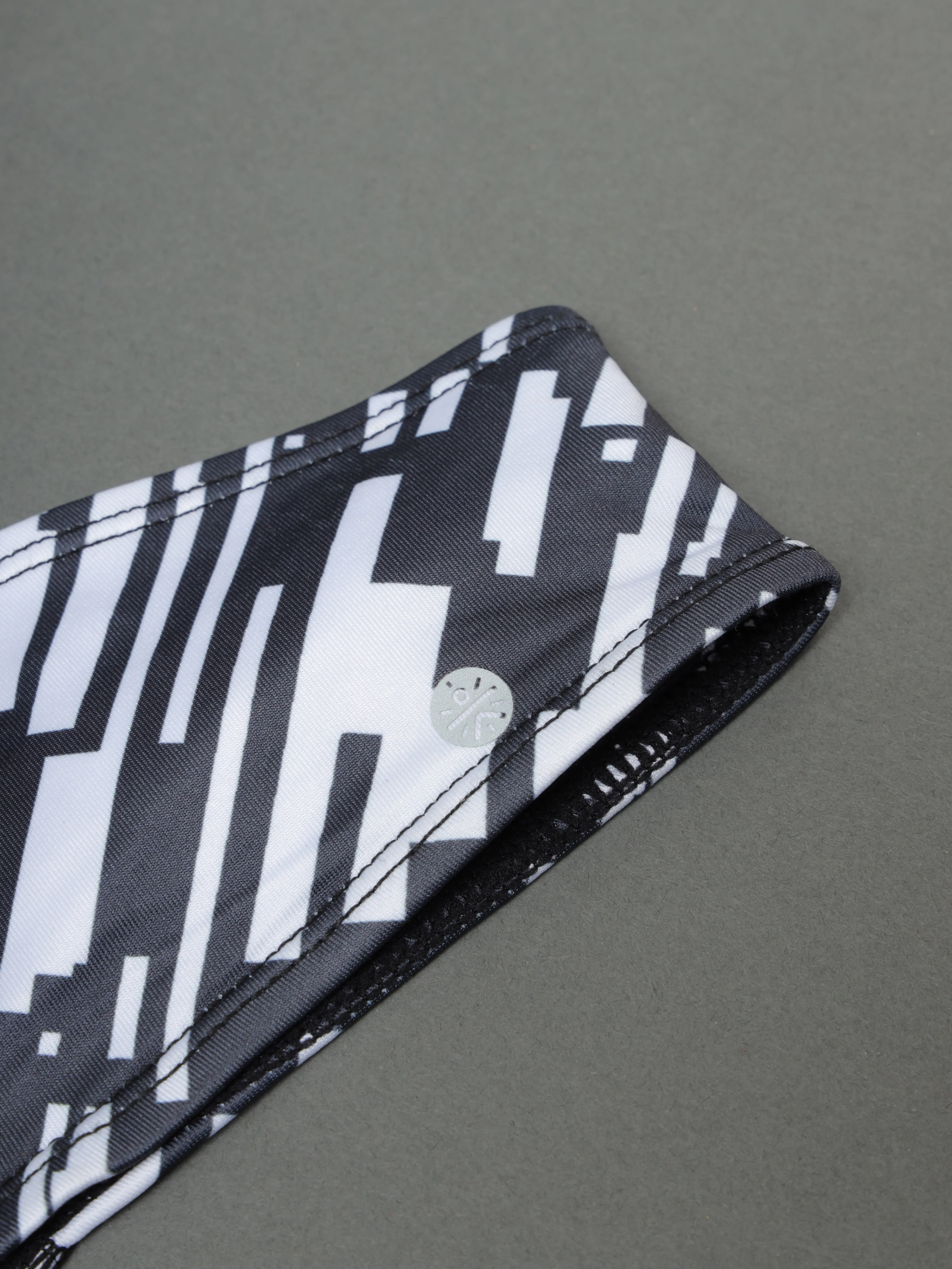 Sweat Absorbent Workout Headband - Image 6