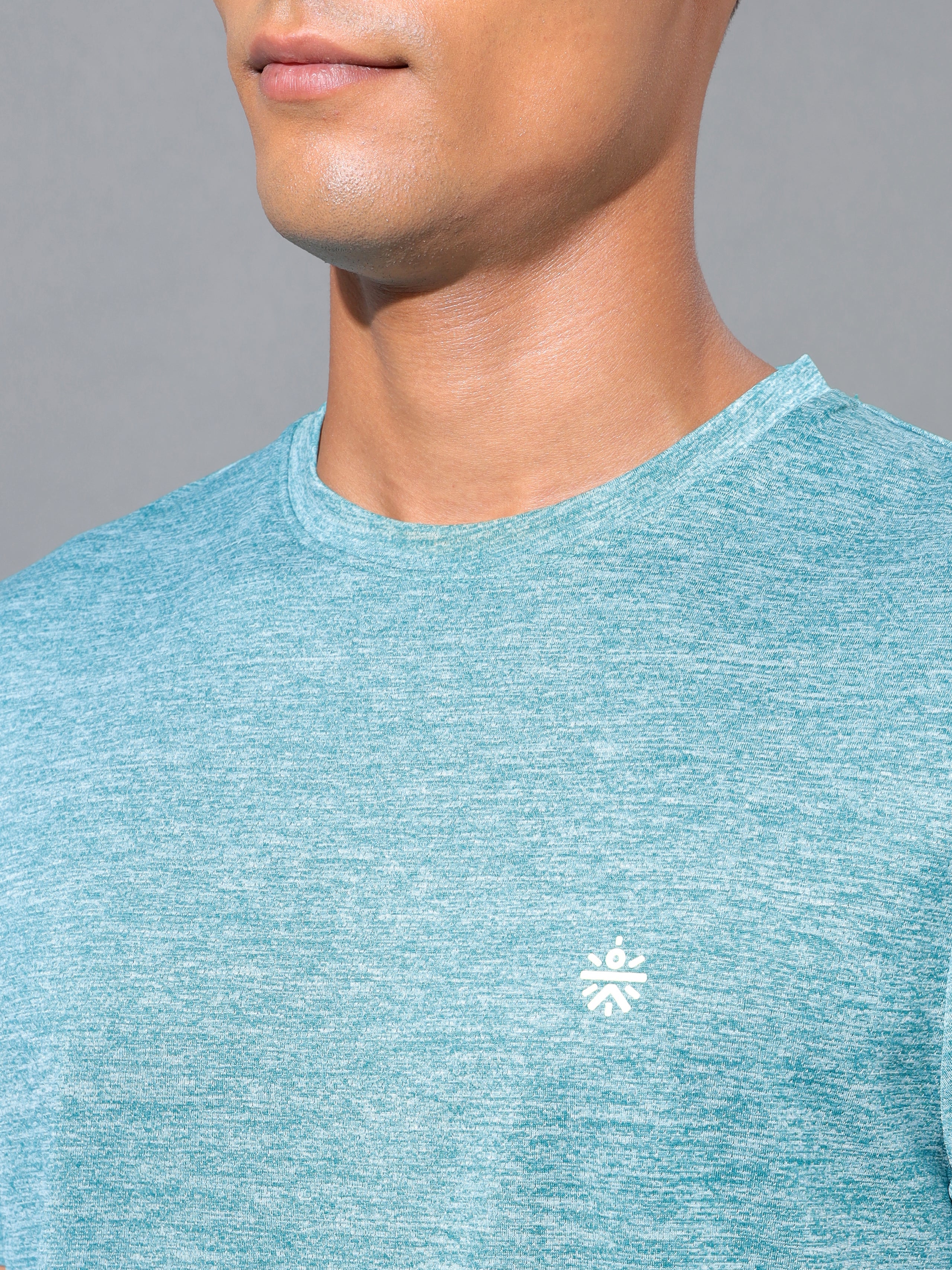 Textured Performance Logo T-shirt - Image 6