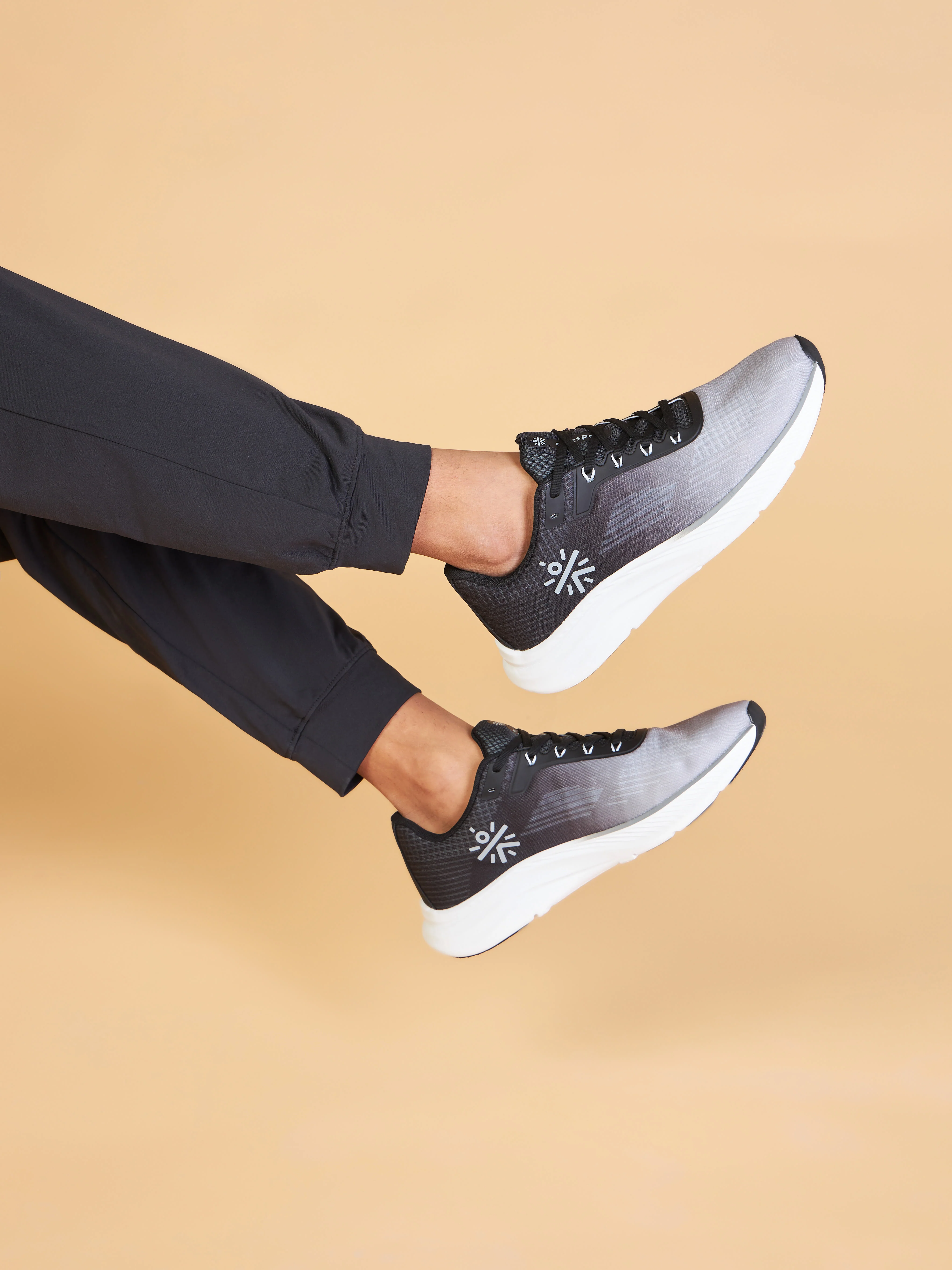 cult Thunderbird Men Running Shoes - Black/Ash Grey - Image 10