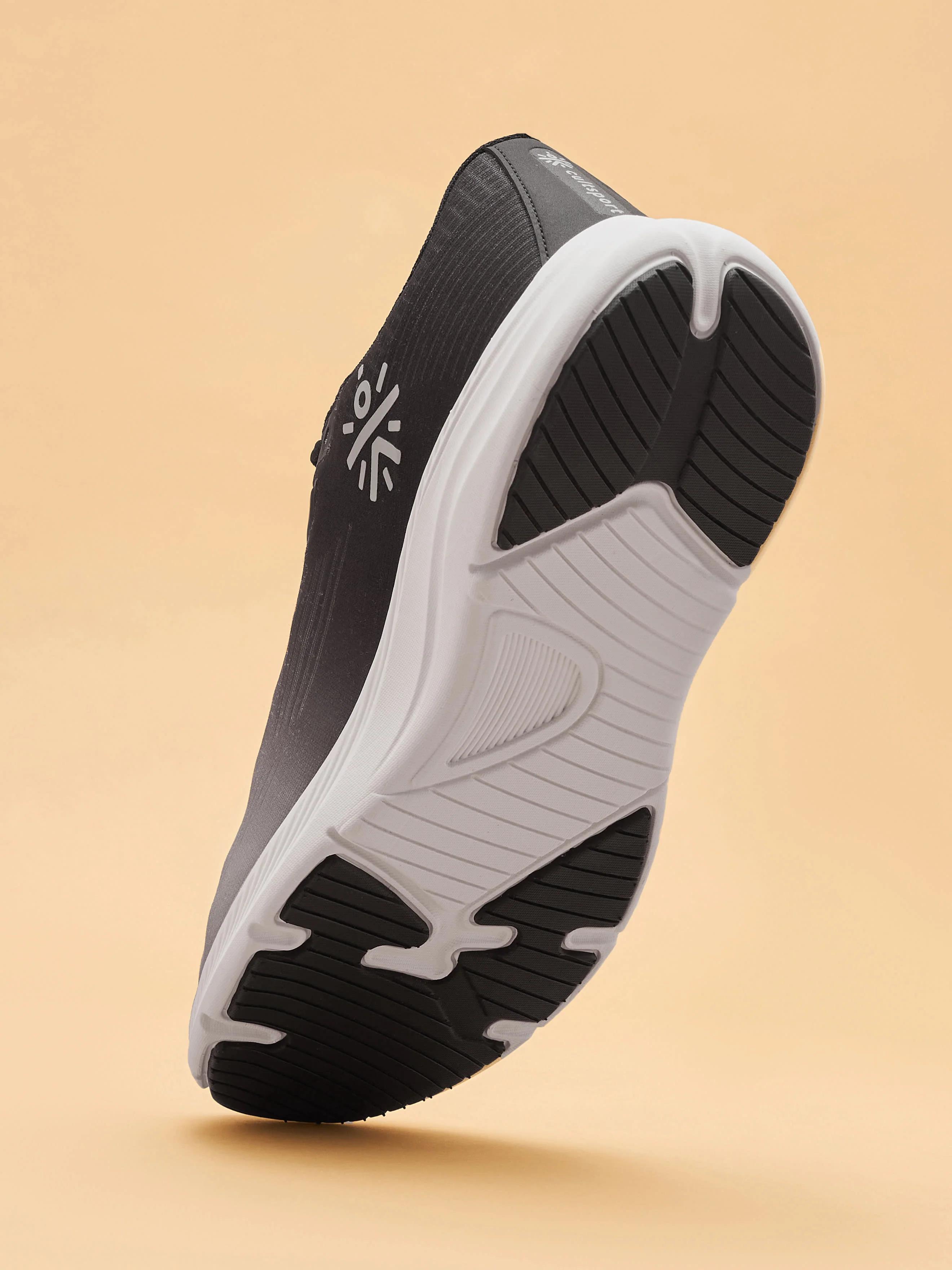 cult Thunderbird Men Running Shoes - Black/Ash Grey - Image 4