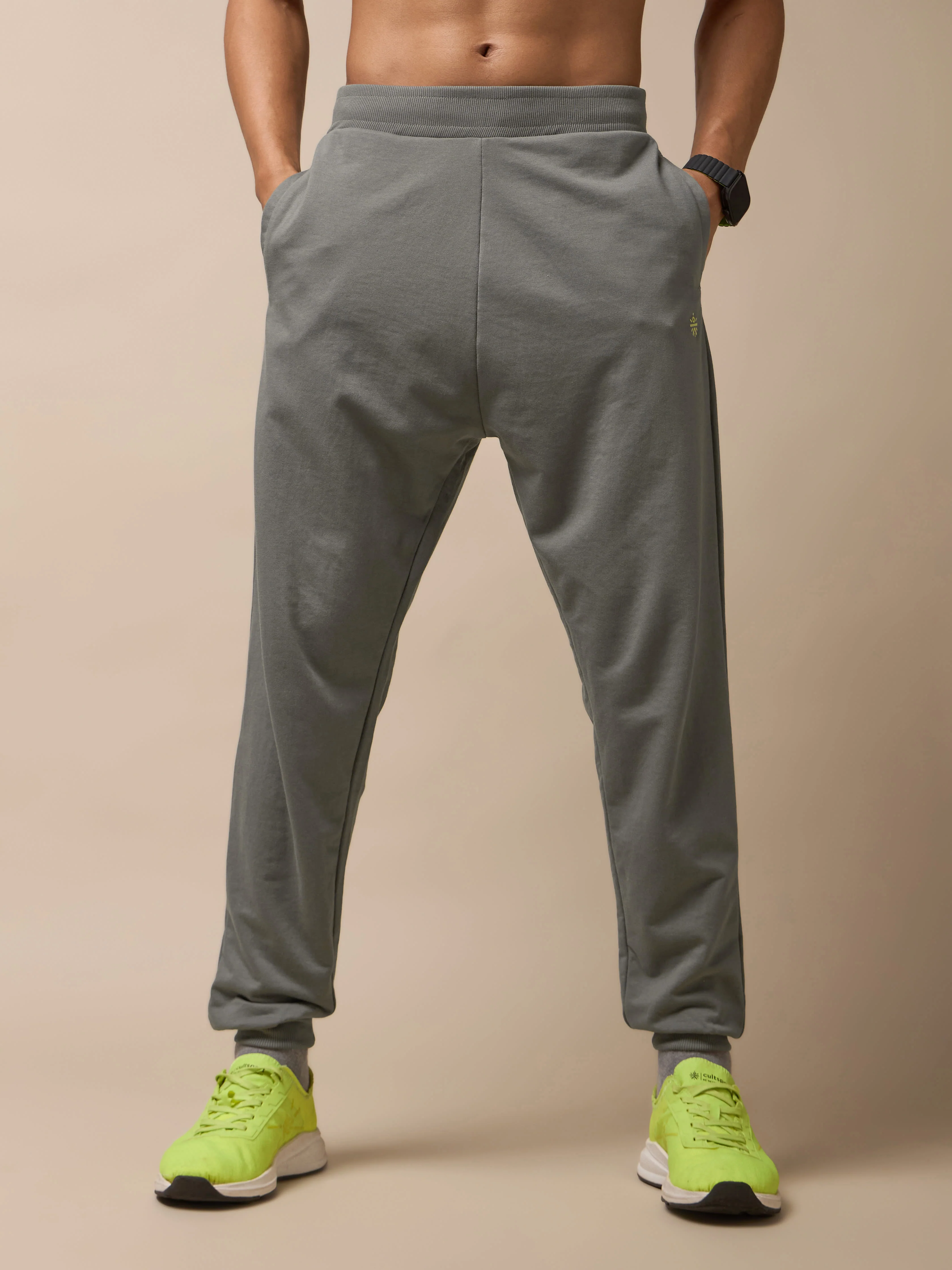 Train In Joggers - Image 4