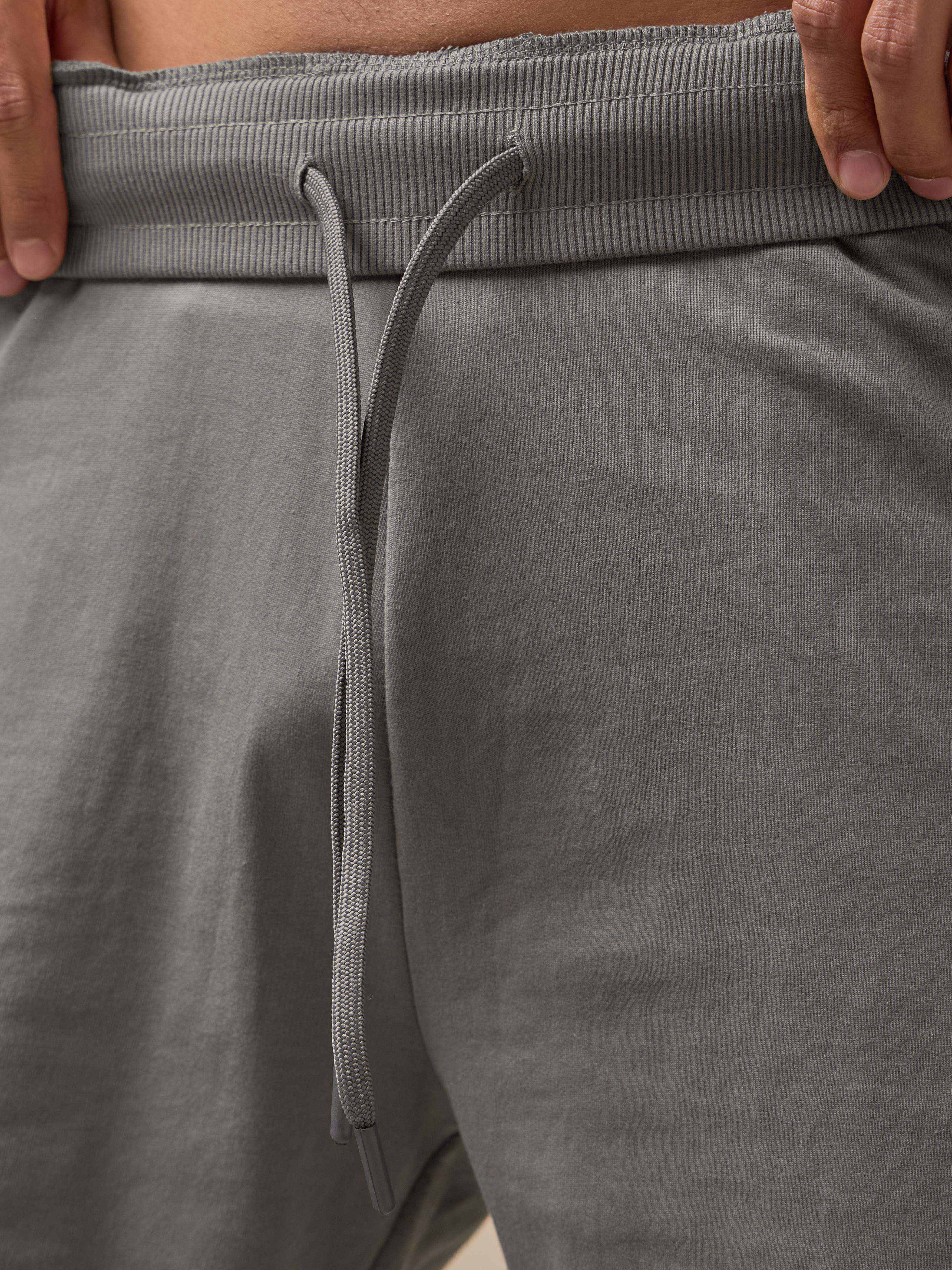 Train In Shorts - Image 8