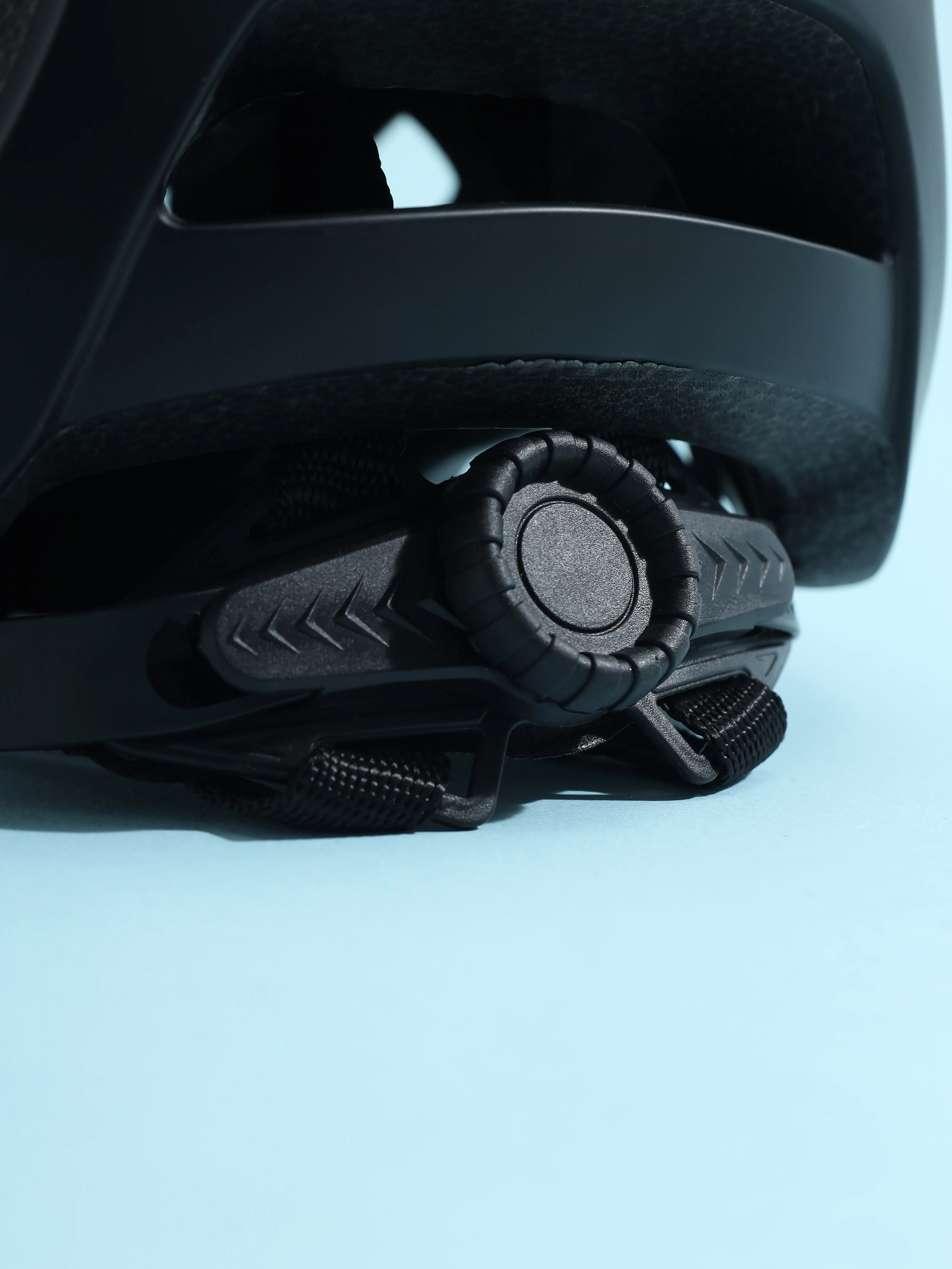 Unisex Cycling Helmet - Image 6