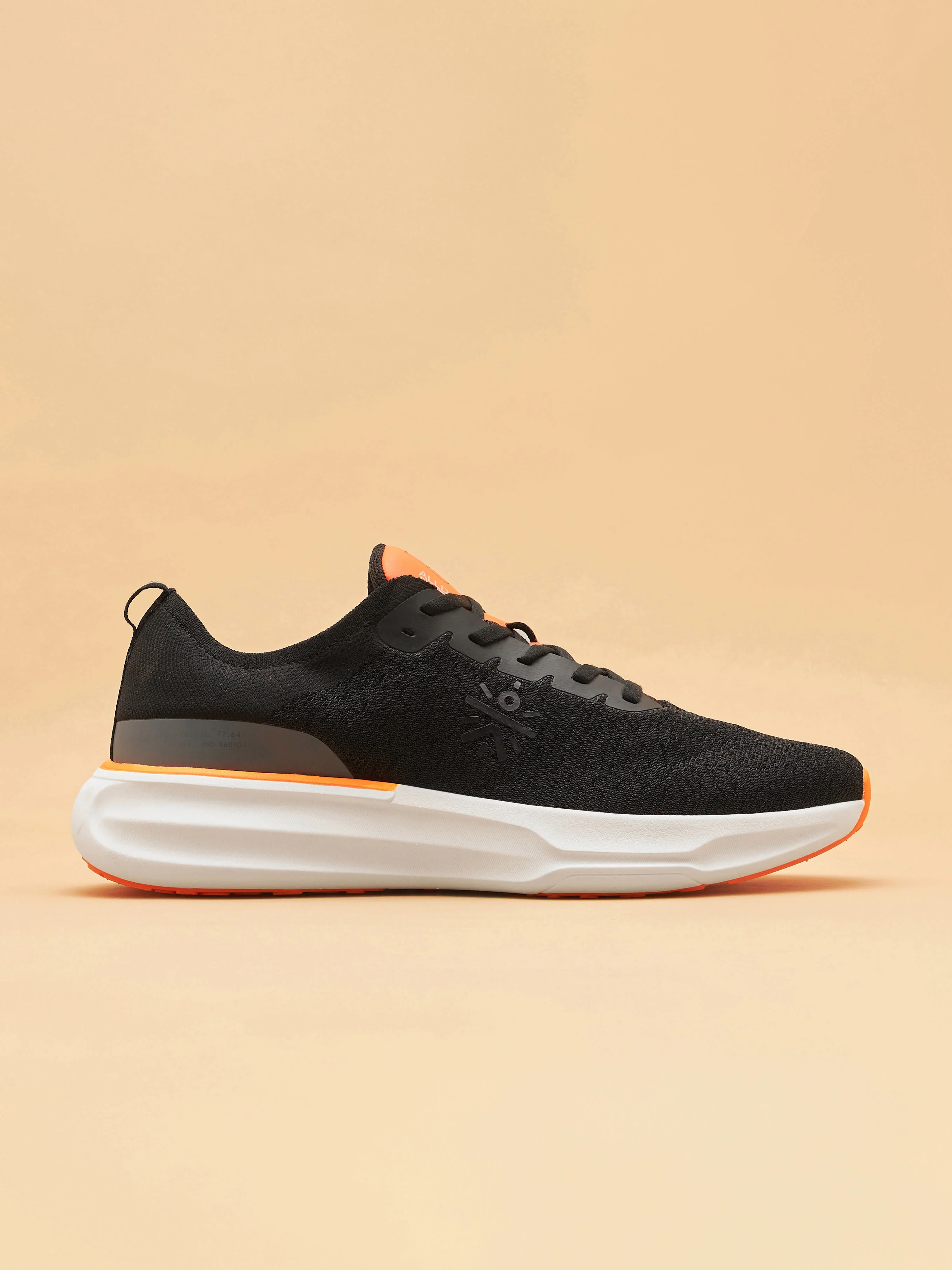 cult Versa Fly Men Running Shoes - Black/Orange - Image 2
