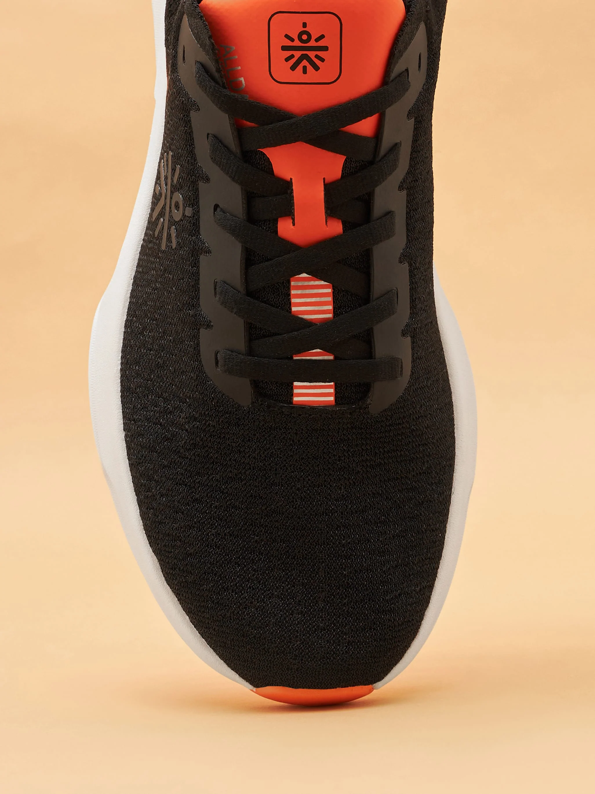 cult Versa Fly Men Running Shoes - Black/Orange - Image 6