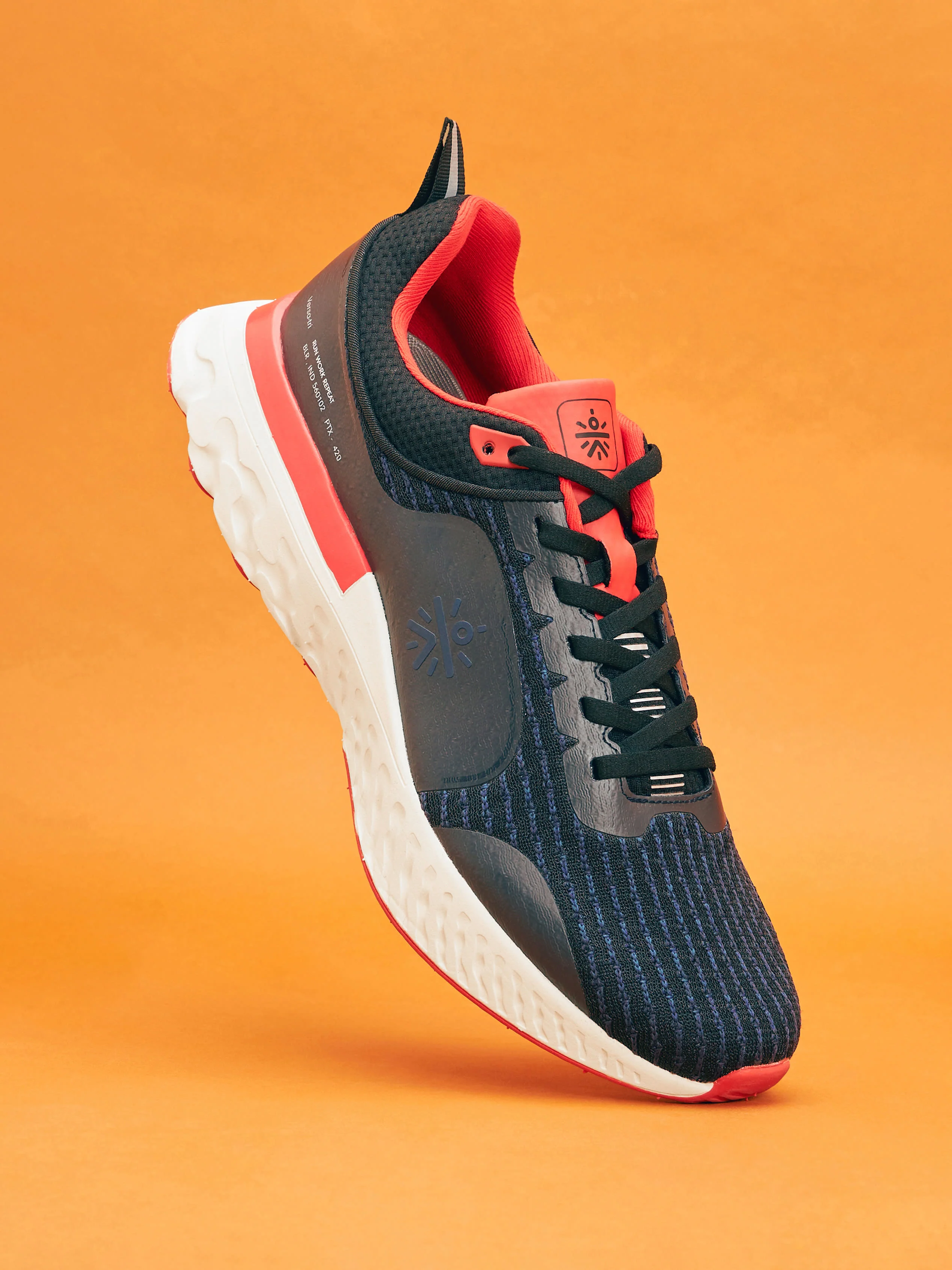 cult Versa Maze Men Running Shoes - Charcoal/Red - Image 3