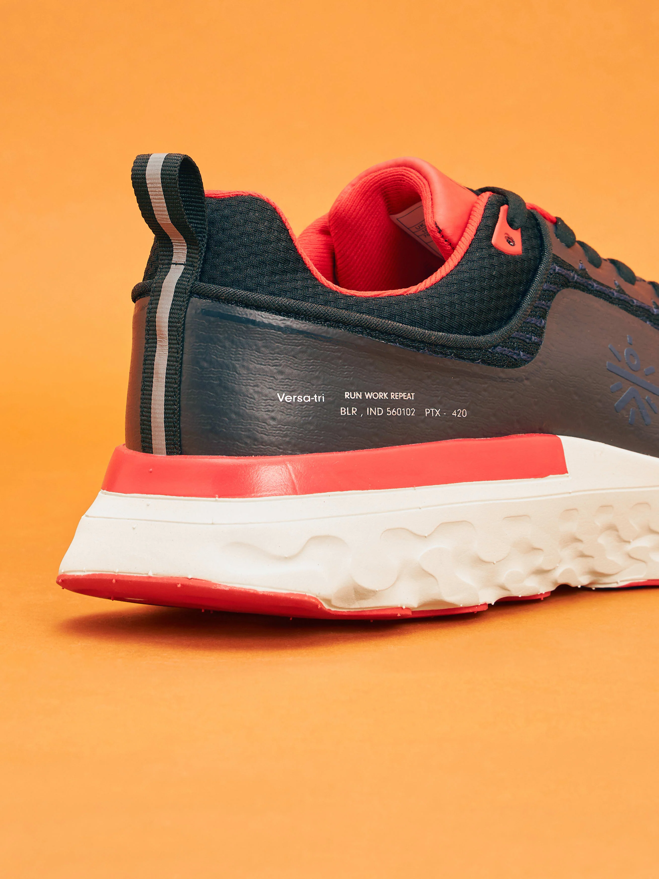 cult Versa Maze Men Running Shoes - Charcoal/Red - Image 5