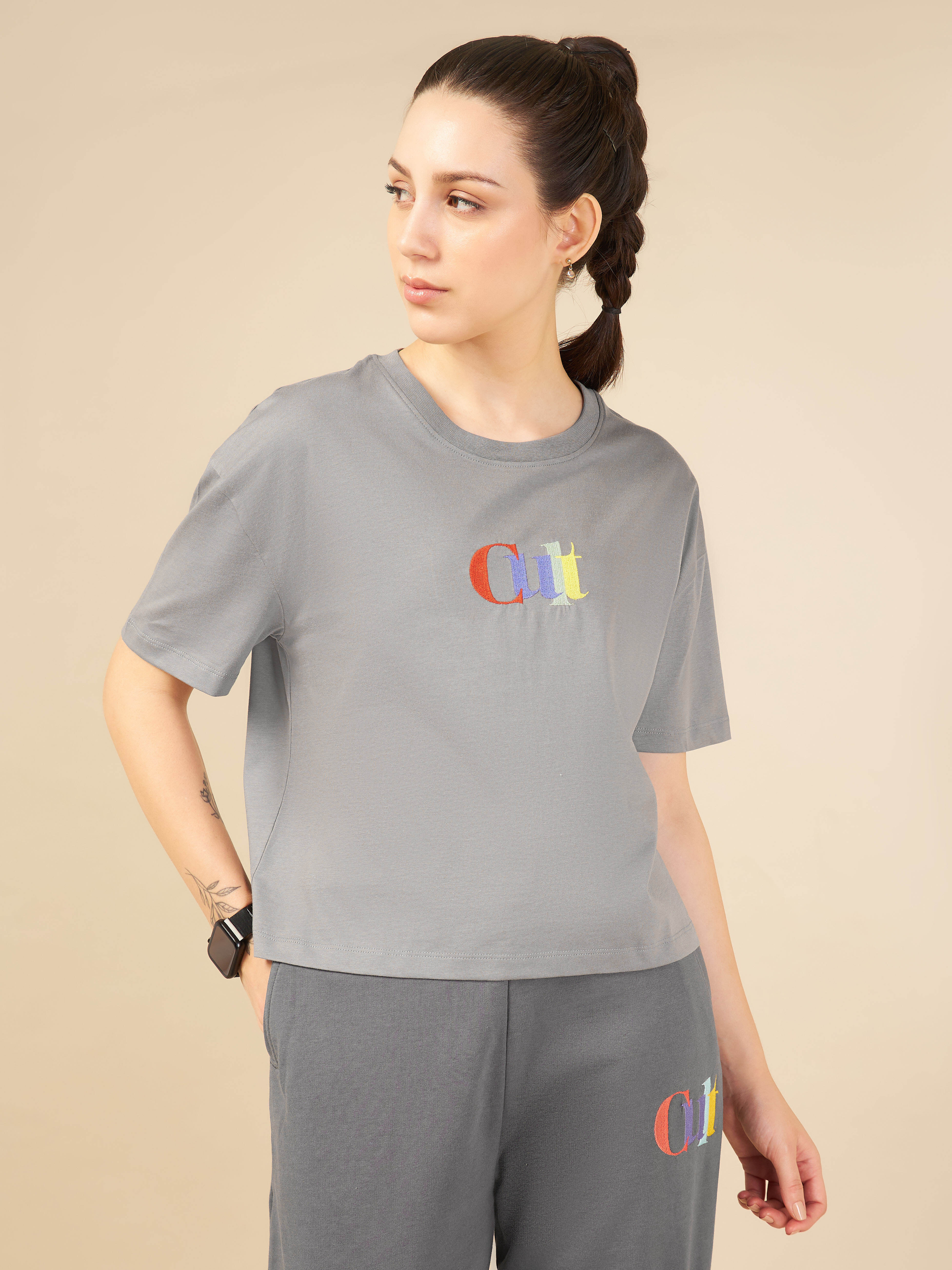 Women Grey Cult club T-shirt - Image 3