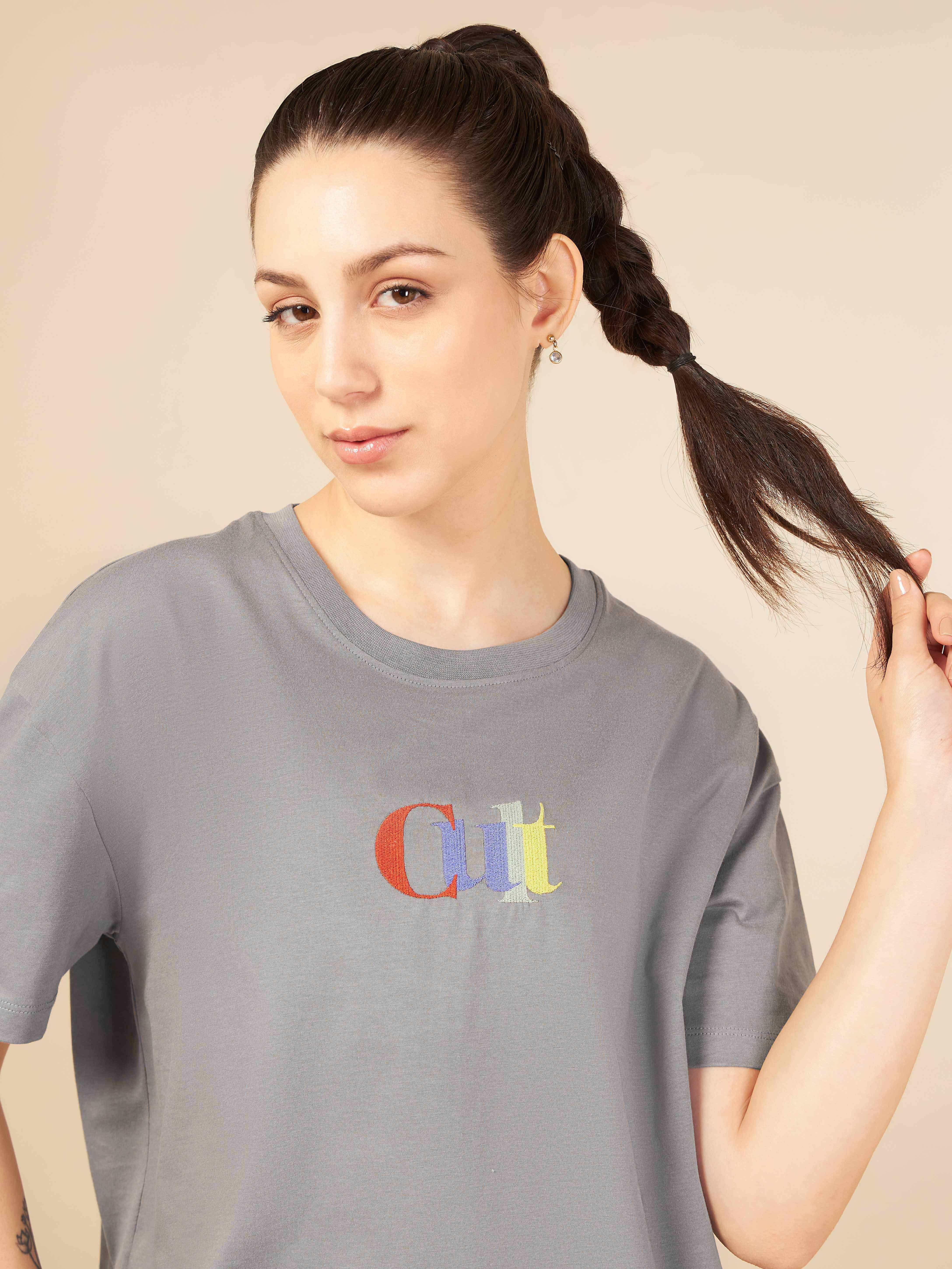 Women Grey Cult club T-shirt - Image 6