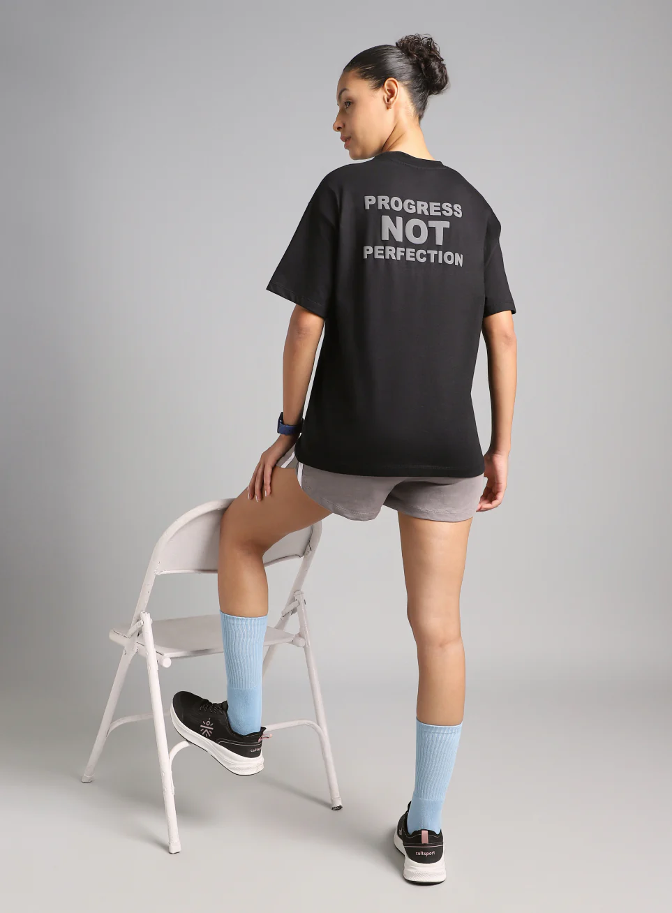 Women's Black Back Print Oversized Fit T-shirt - Image 3