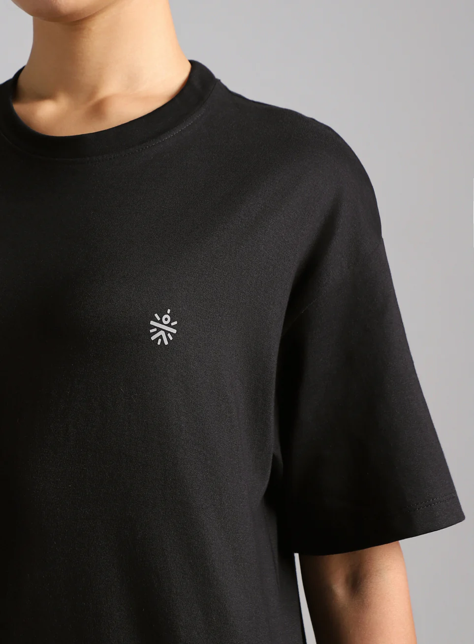 Women's Black Back Print Oversized Fit T-shirt - Image 7