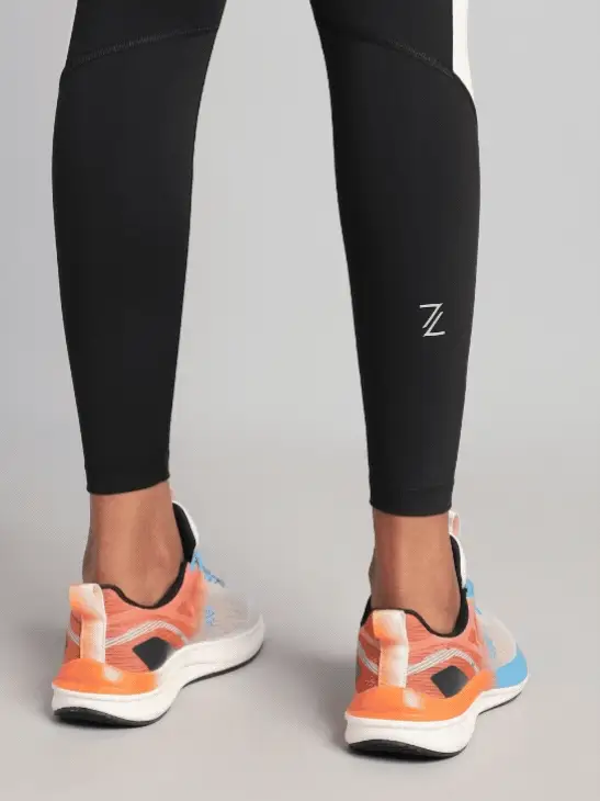 Women's Black Colourblock Runner's Pro Comflex Tights - Image 10