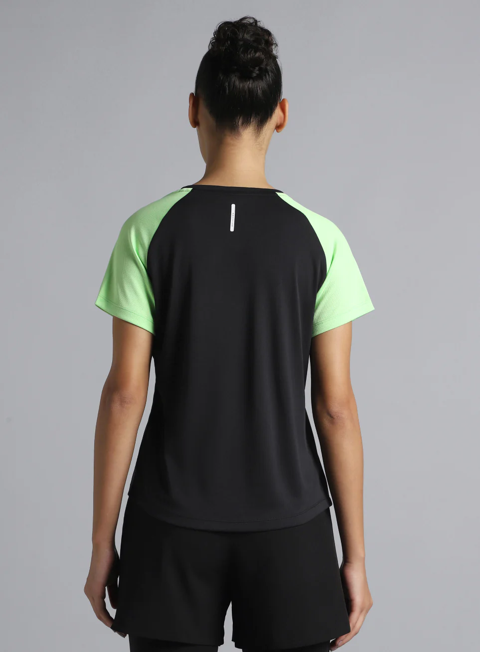 Women's Black Colourblock Training Recycled Poly T-shirt - Image 6