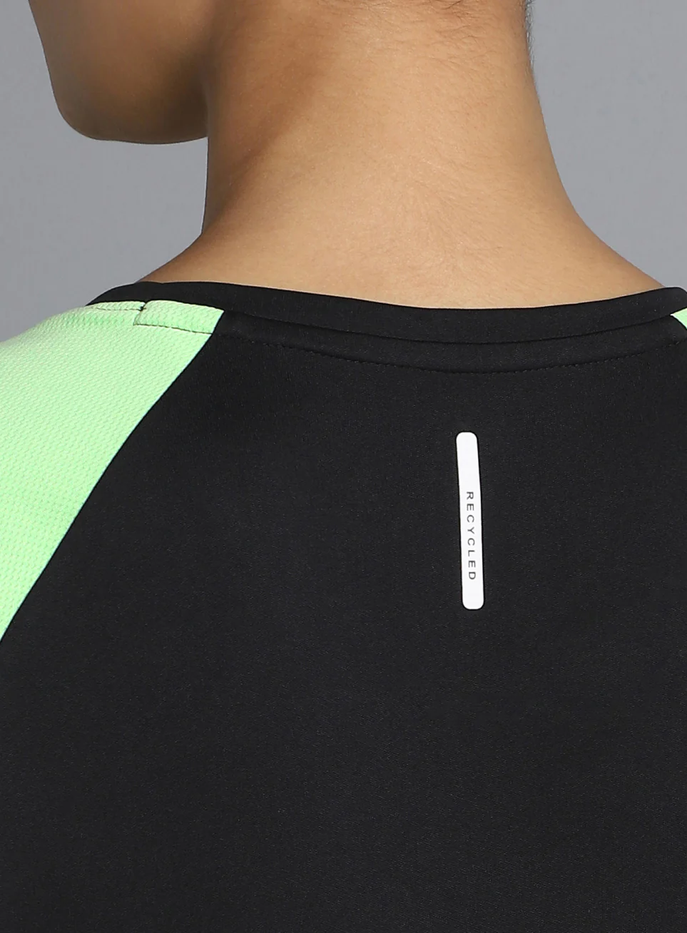 Women's Black Colourblock Training Recycled Poly T-shirt - Image 8