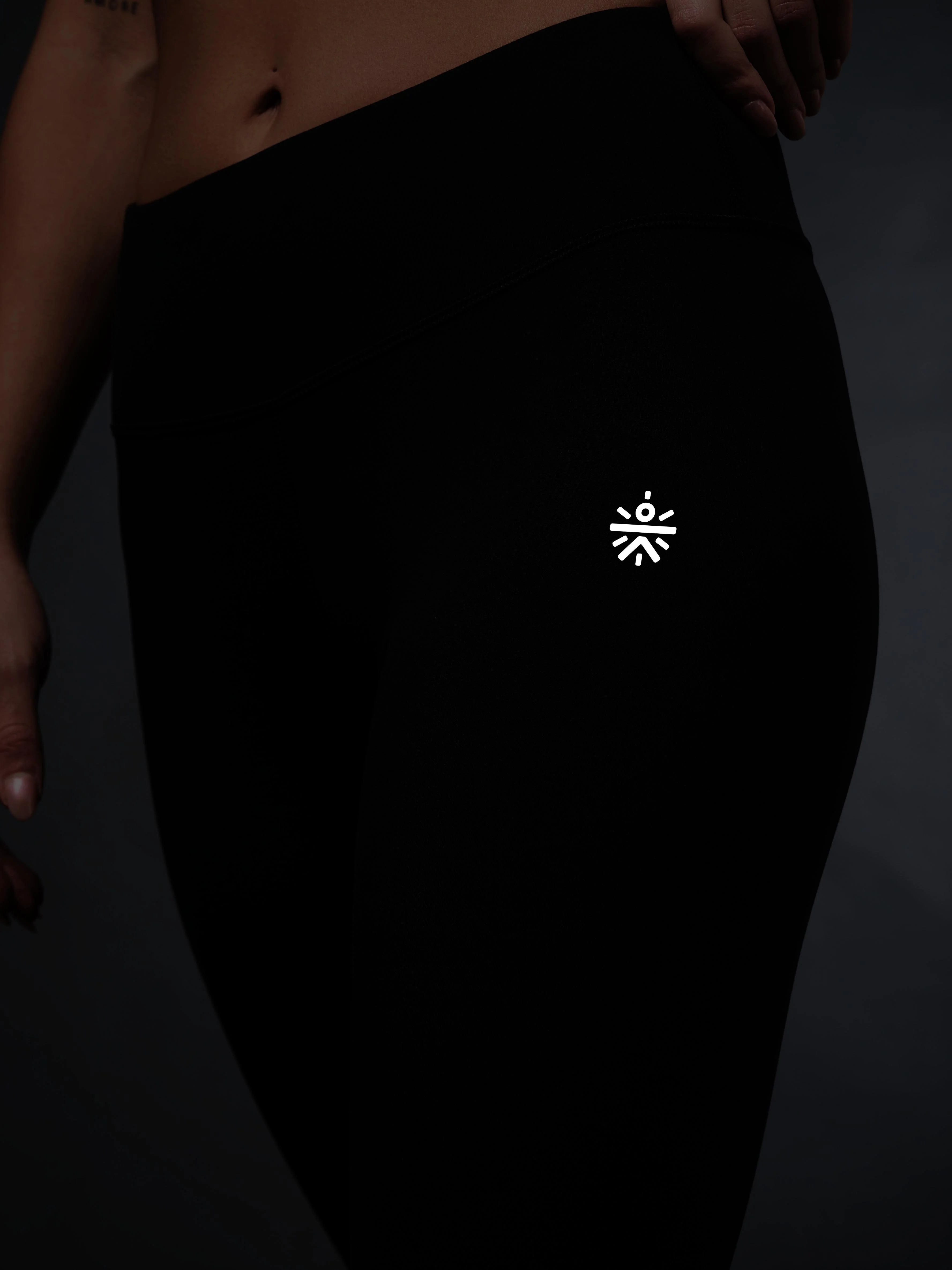 Women's Black Cropped Performance COMFlex Tights - Image 8