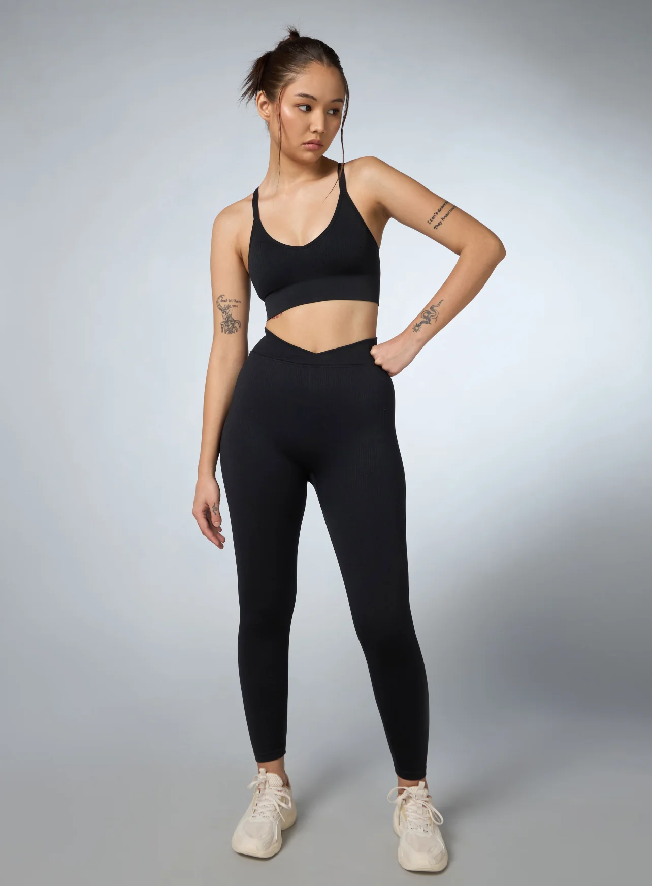 Women's Black Cross Fit Seamless Medium Support Bra - Image 2