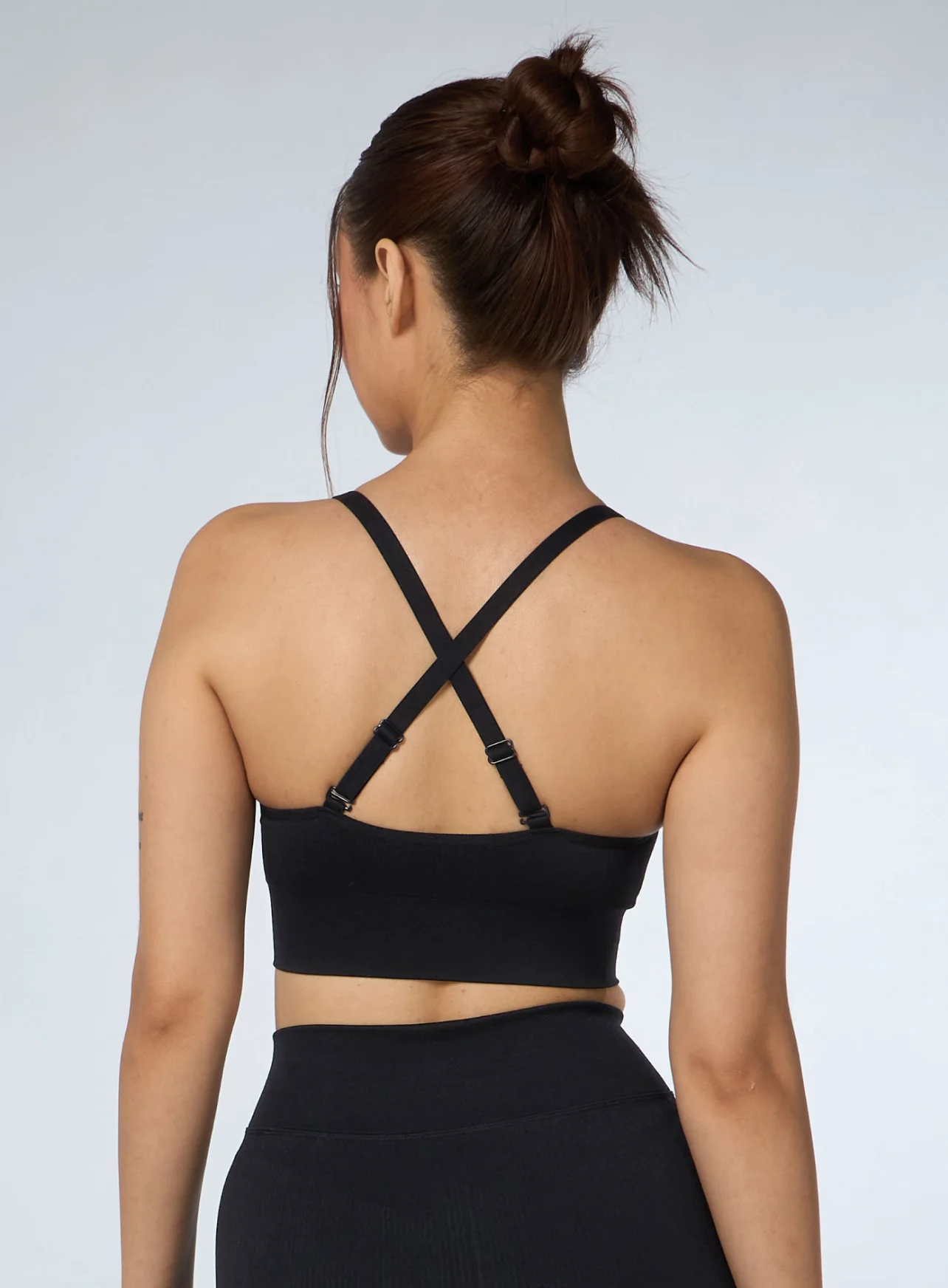 Women's Black Cross Fit Seamless Medium Support Bra - Image 6