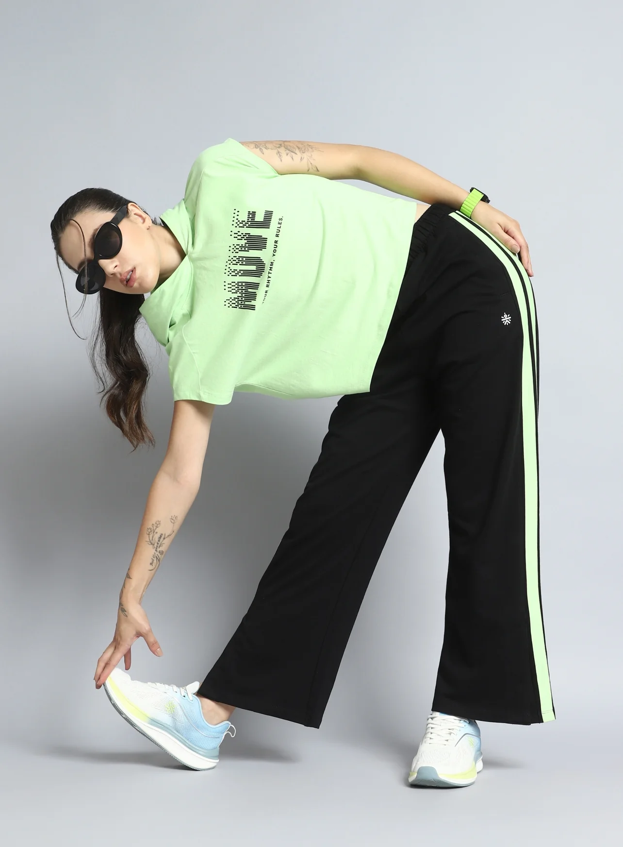 Women's Black Dance Flow Trackpants - Image 2