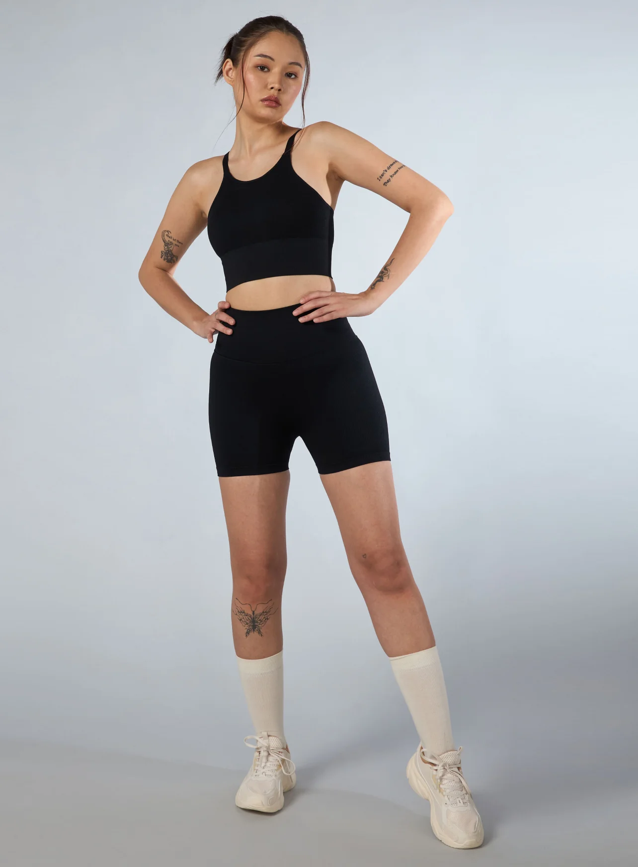 Women's Black Momentum Seamless Medium Support Bra - Image 2