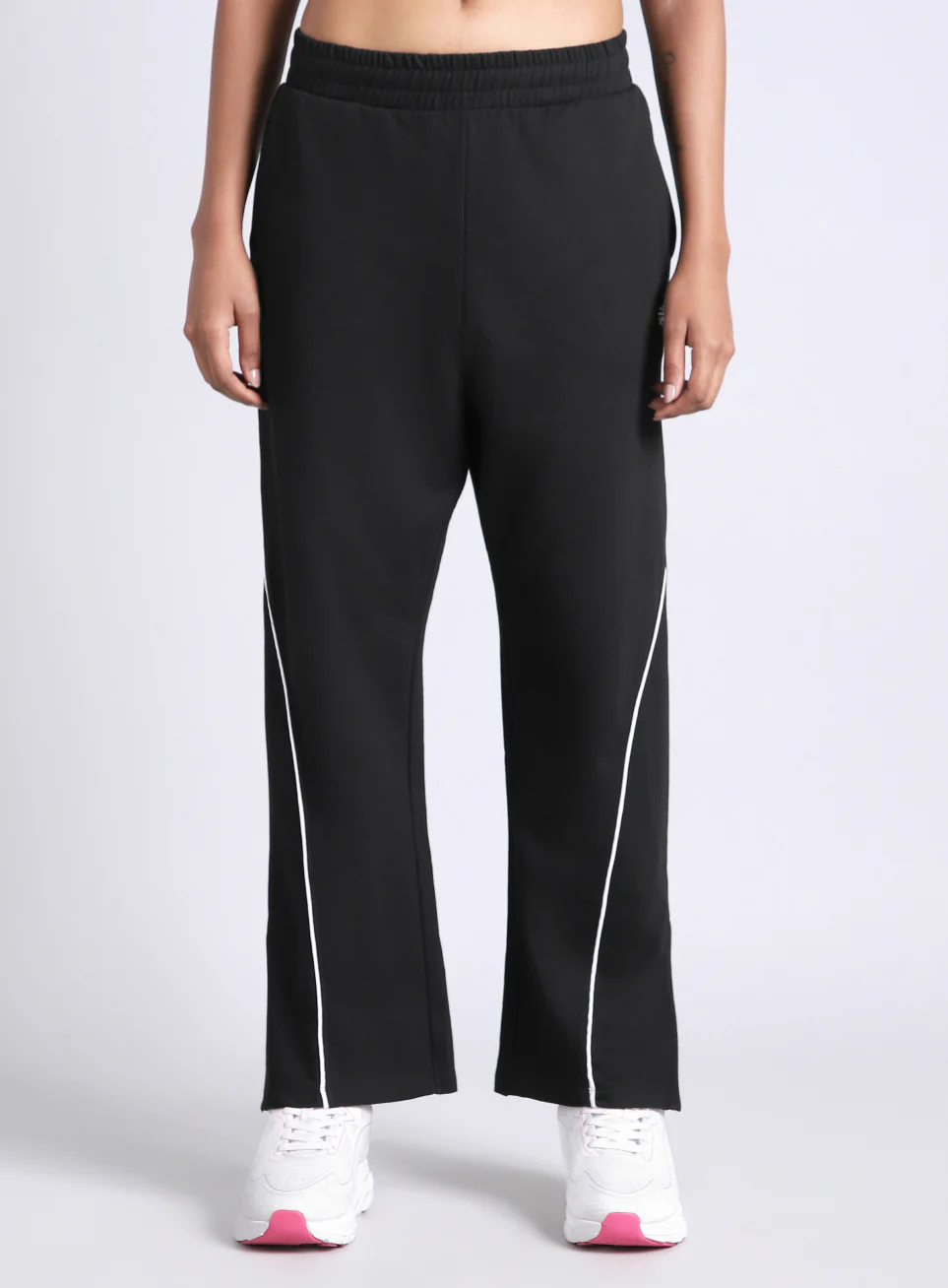 Women's Black Move Easy Trackpants - Image 4
