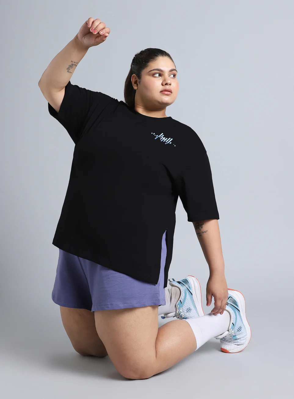 Women's Black Printed Oversized Fit Plus Size T-shirt - Image 2