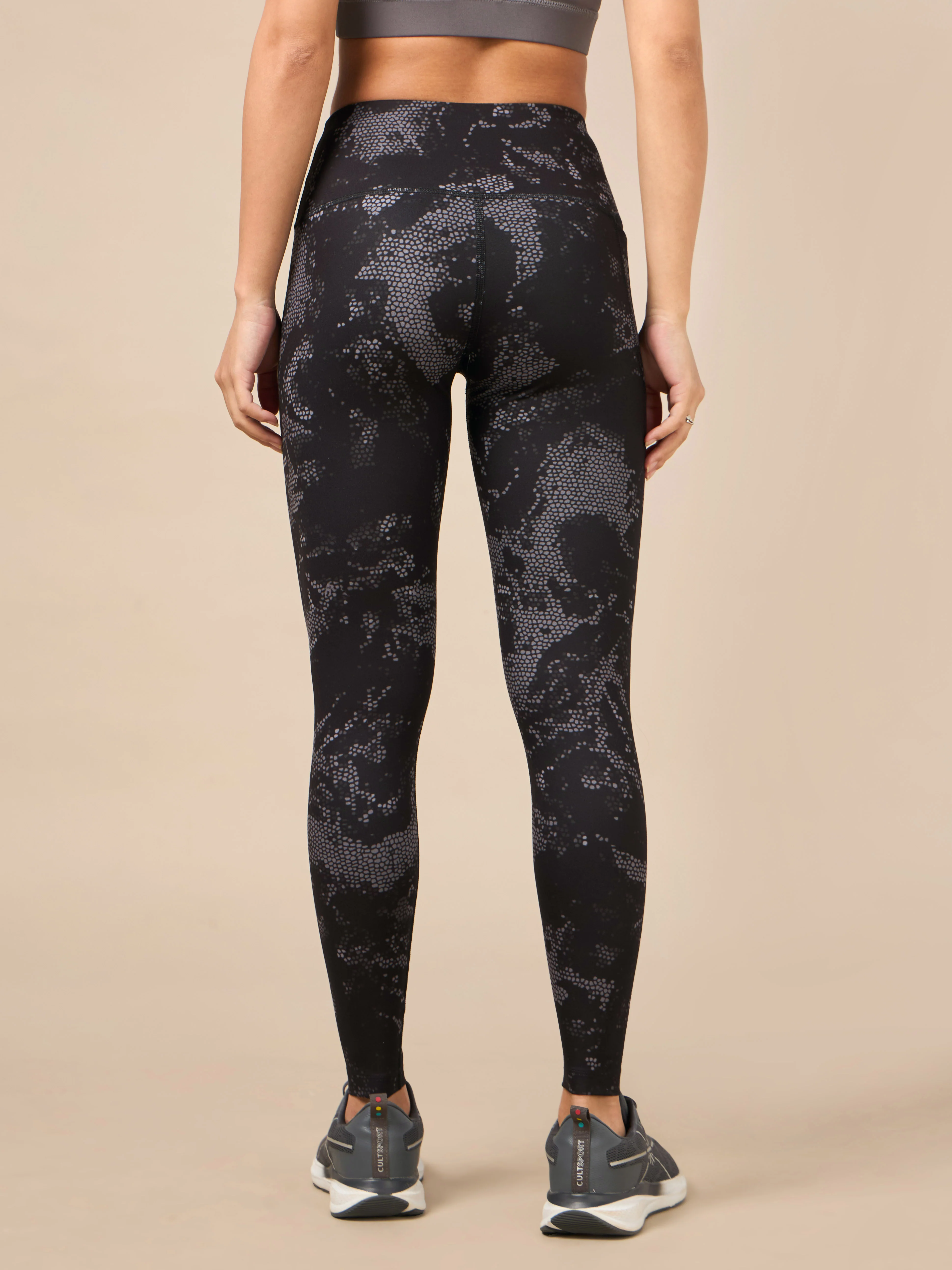 Women's Black Printed Train All Day COMFlex Tights - Image 6