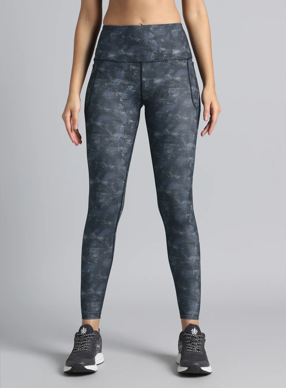 Women's Black Printed Train All Day COMFlex Tights - Image 4