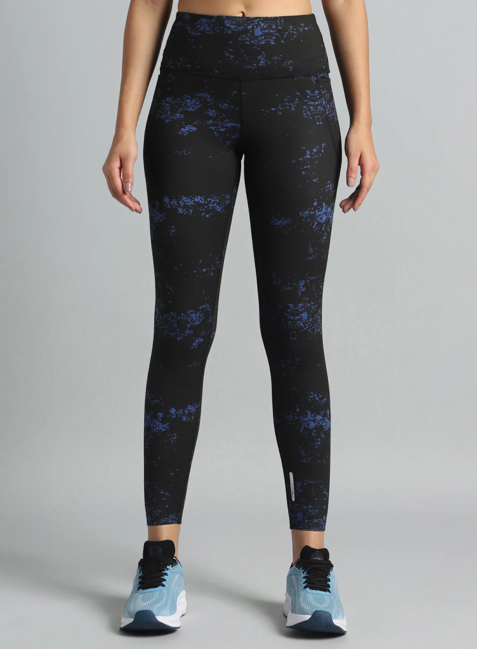 Women's Black Printed Train All Day COMFlex Tights - Image 4