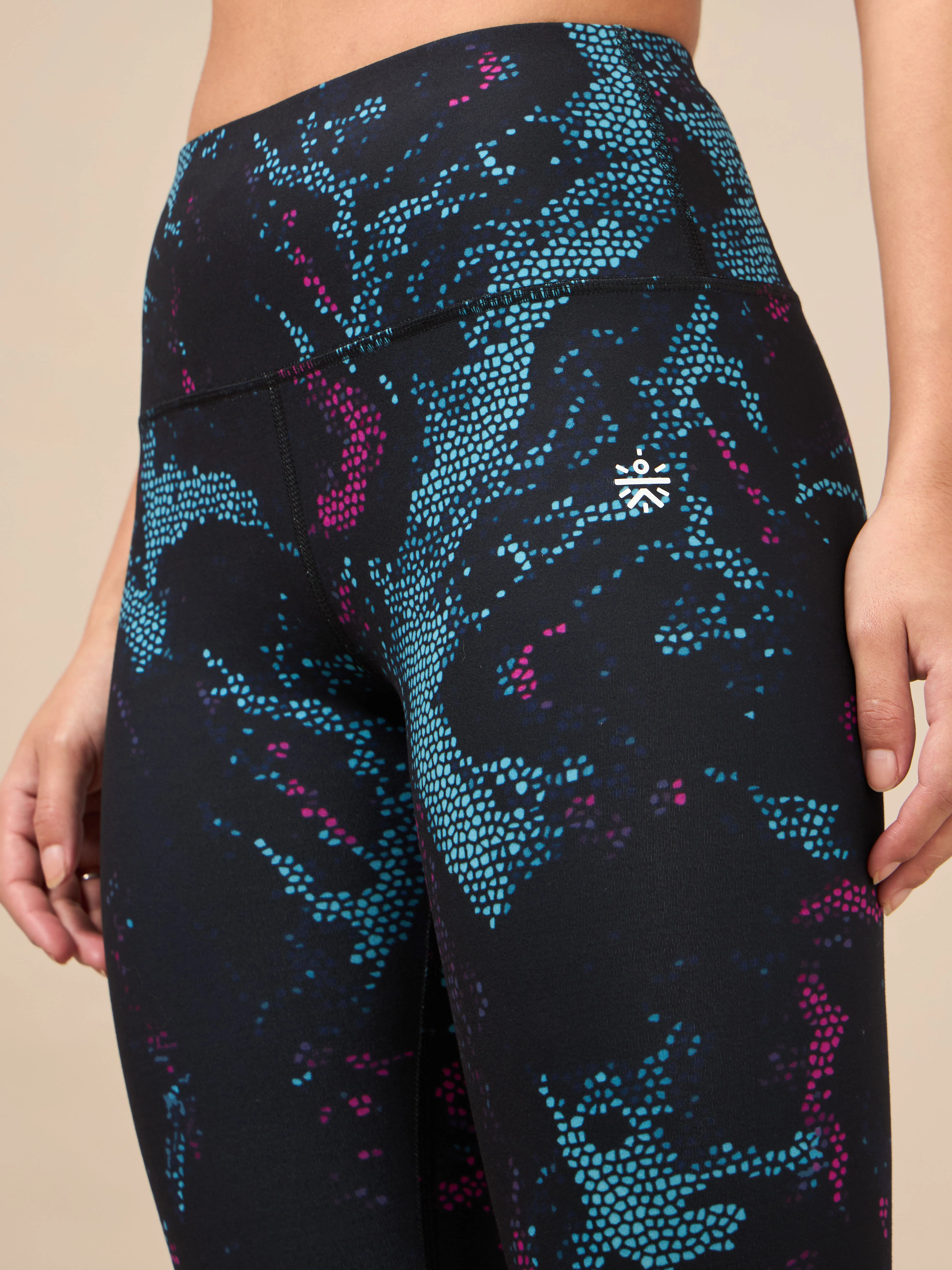 Women's Black Printed Train All Day COMFlex Tights - Image 8
