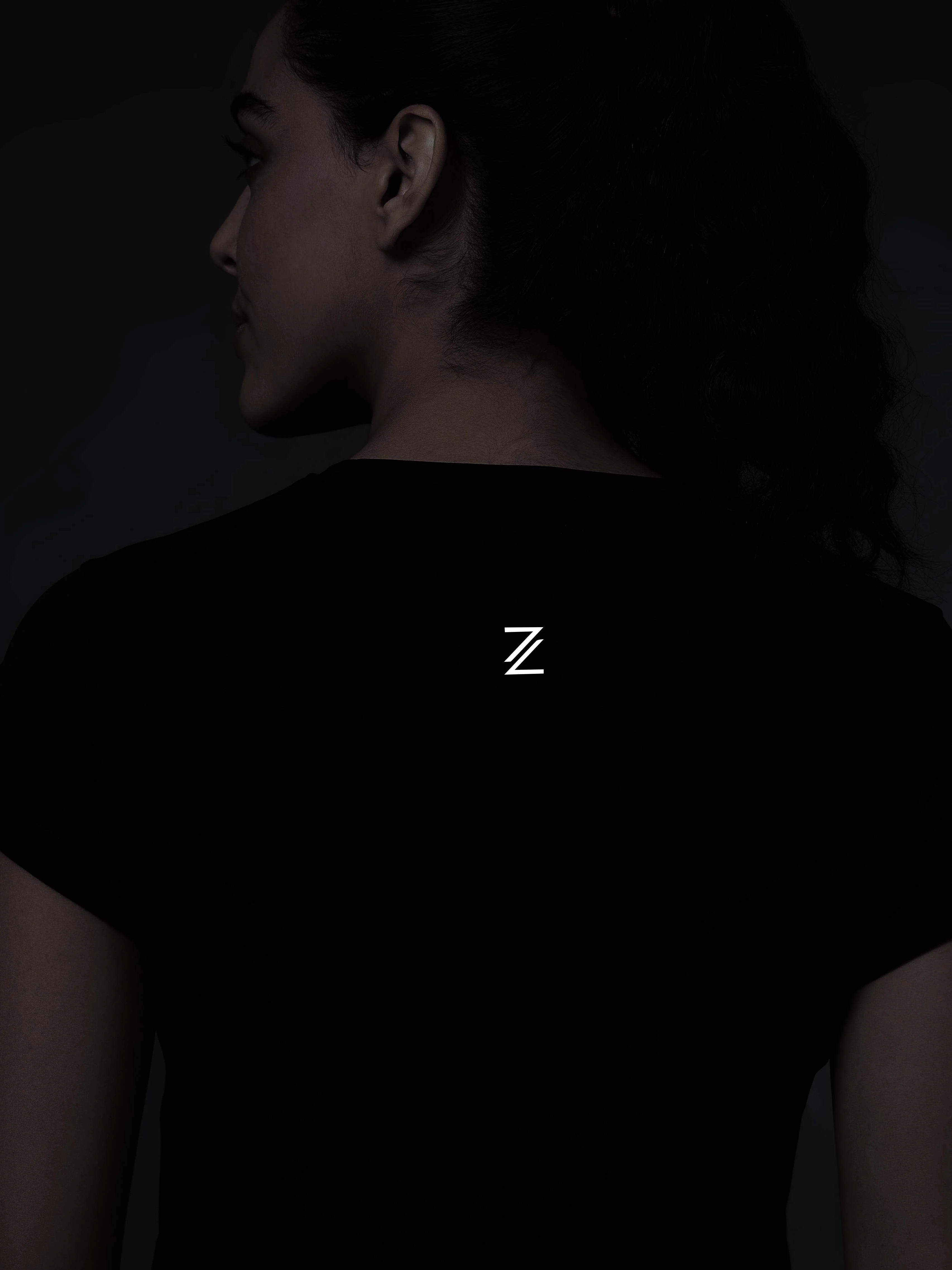Women's Black Run Elevate Cropped T-shirt - Image 9
