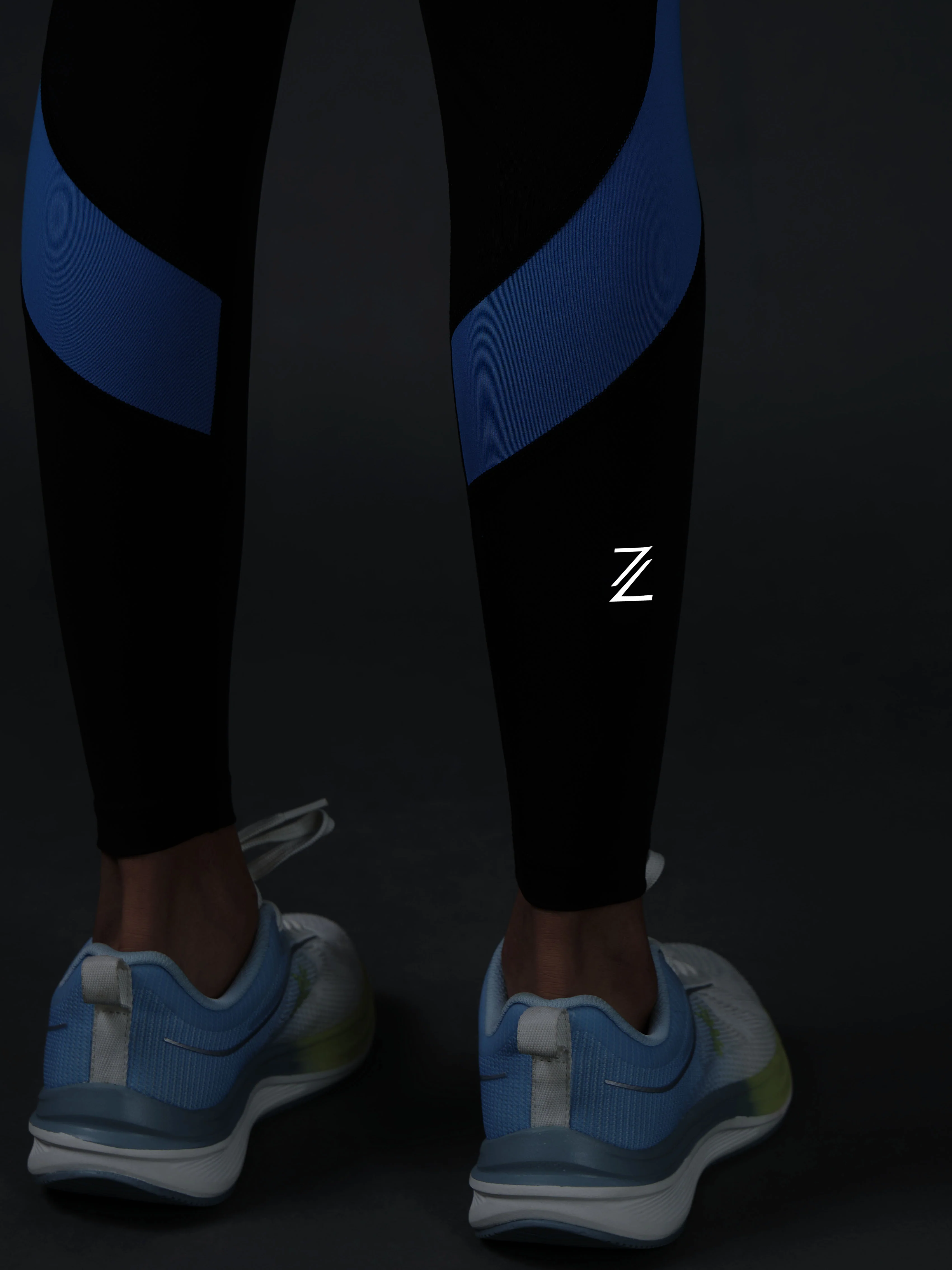 Women's Black Run Elevate Tights - Image 7