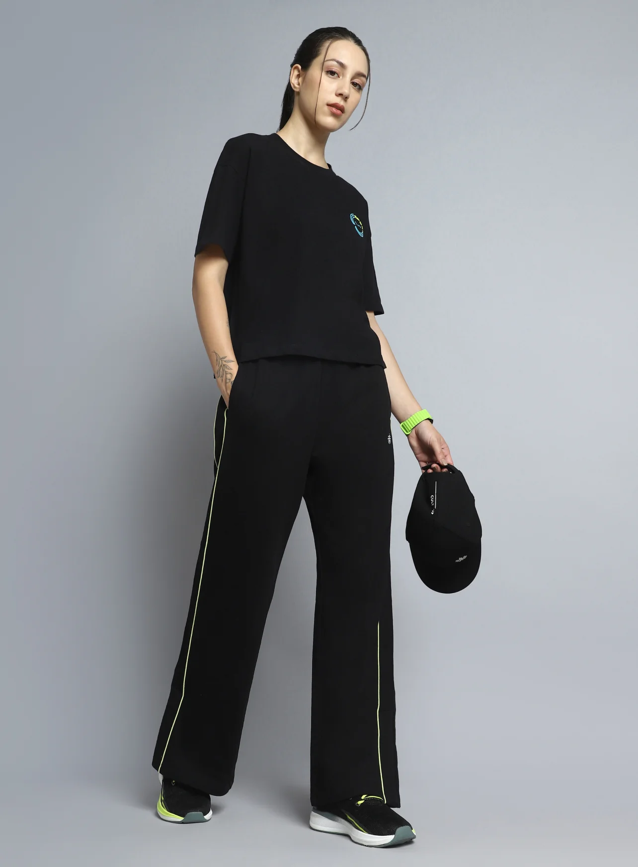 Women's Black Sports Club Relaxed fit T-shirt - Image 2