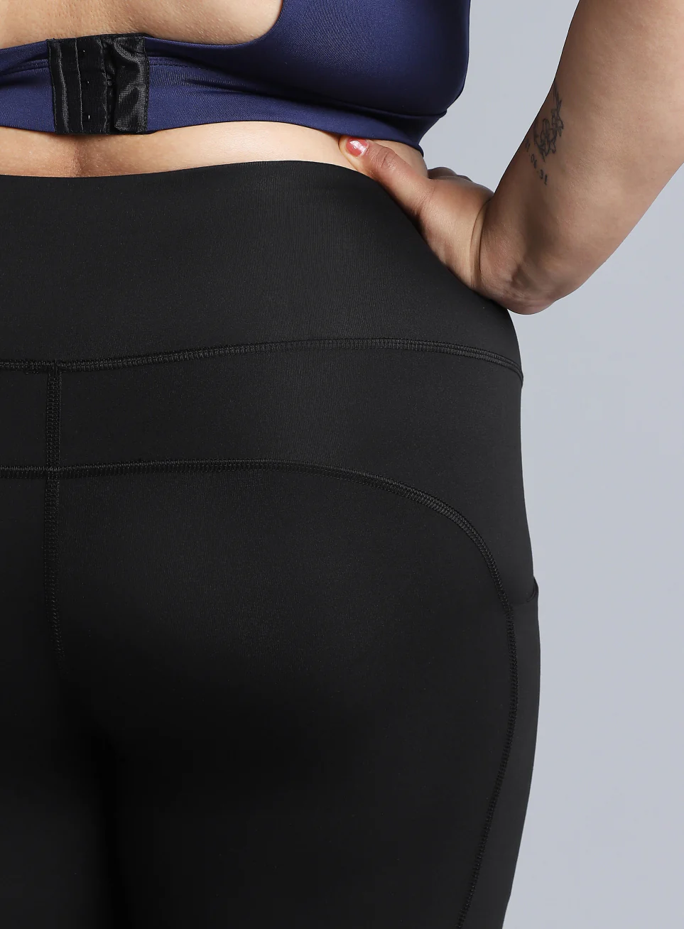 Women's Black the Run Project Comflex Plus Size Tights - Image 9
