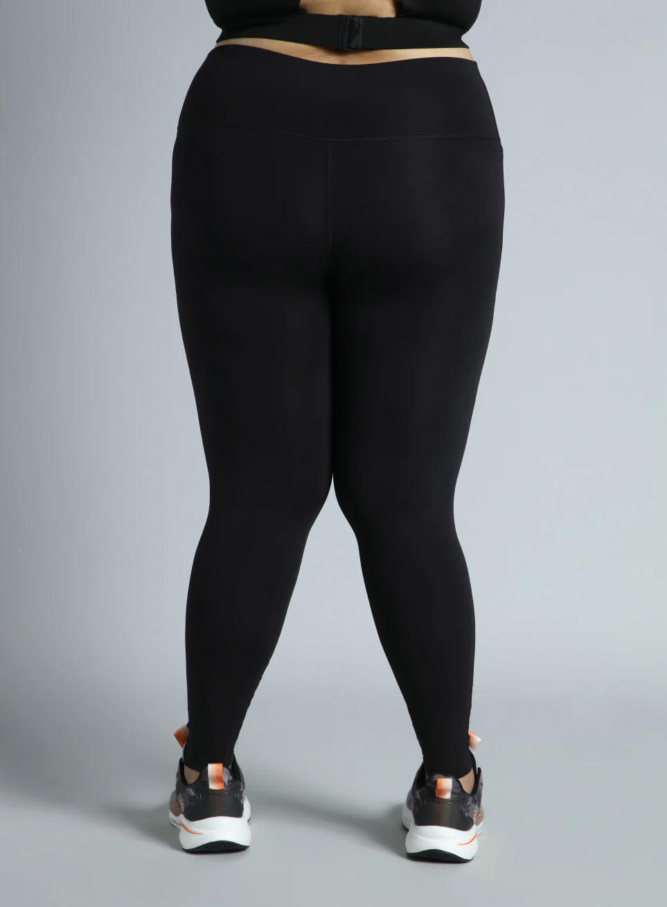 Women's Black Training Essential Plus Size Tights - Image 6