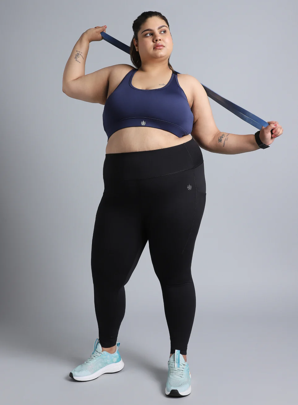 Women's Blue Adjustable Strap Training High Support Plus Size Sports Bra - Image 3