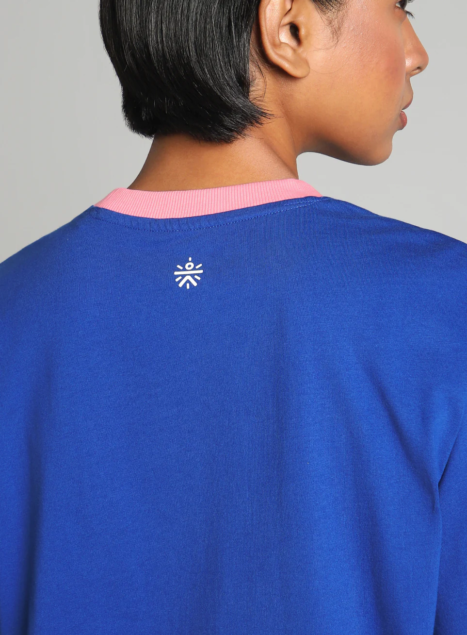 Women's Blue Pop Block Playful Relaxed Fit T-shirt - Image 8