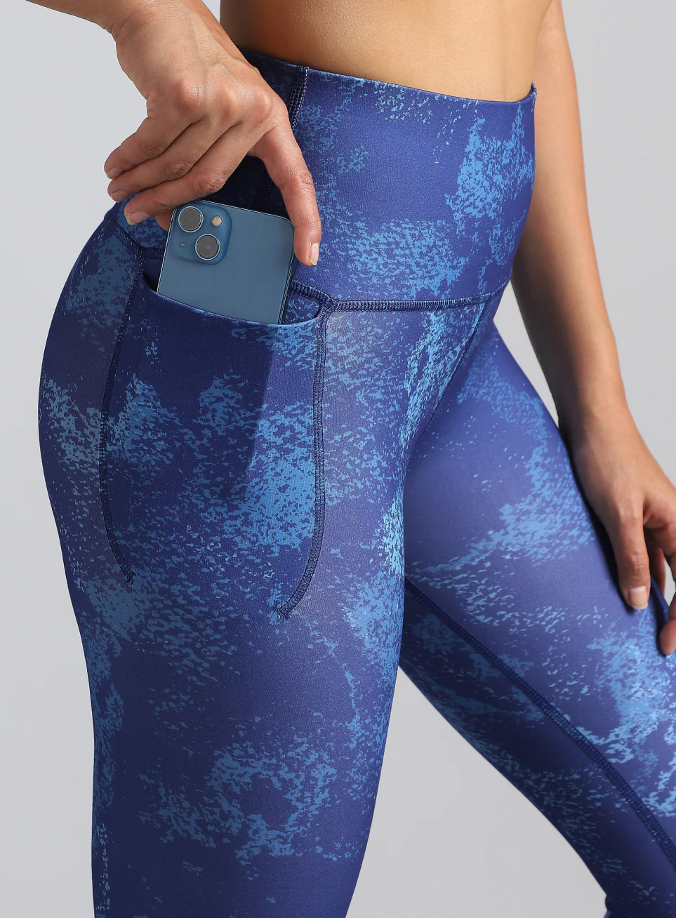 Women's Blue Printed Train All Day COMFlex Tights - Image 7