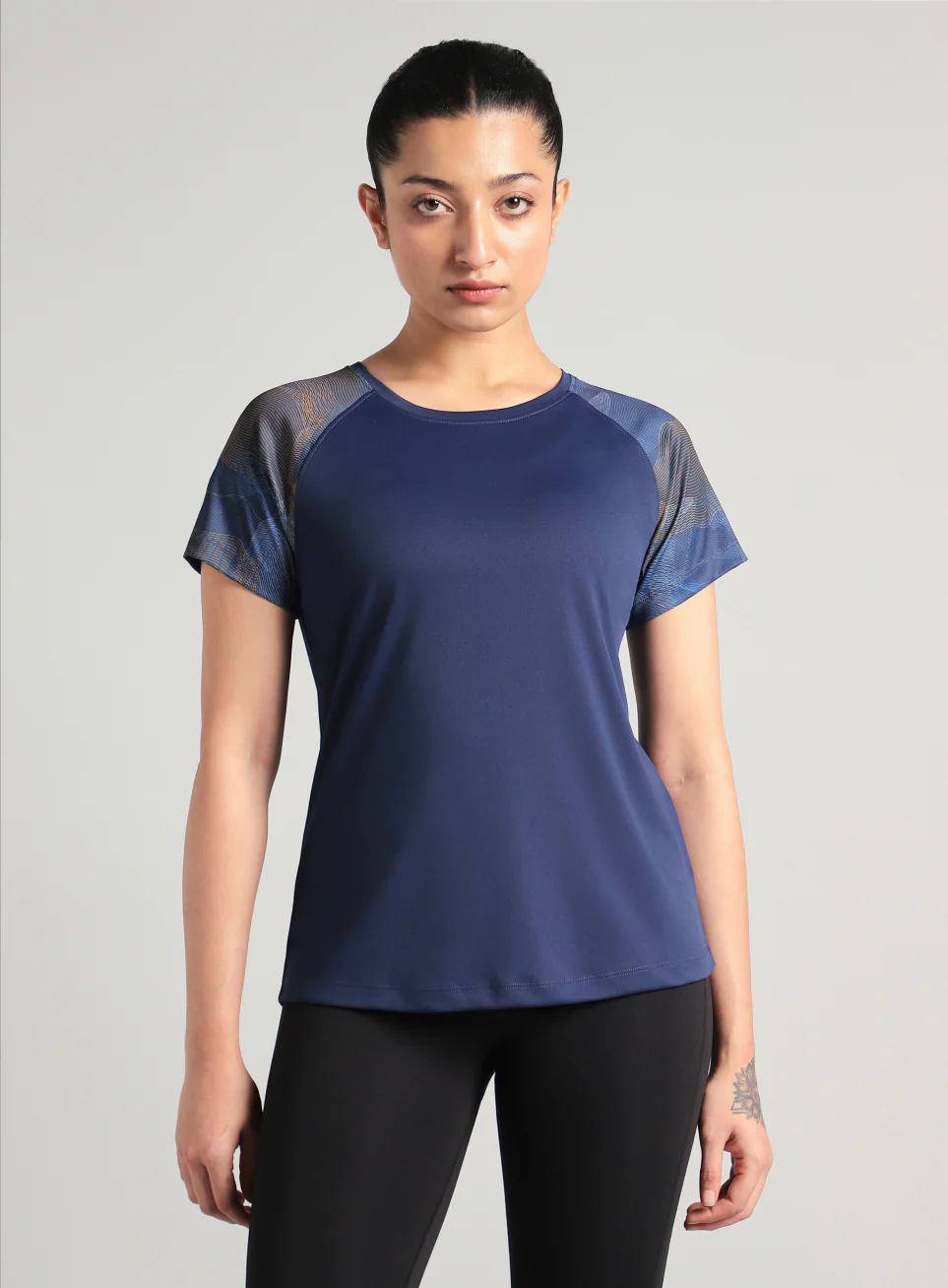 Women's Blue Printed Ultimate Training T-shirt - Image 4
