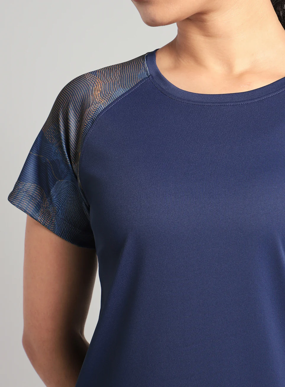 Women's Blue Printed Ultimate Training T-shirt - Image 7
