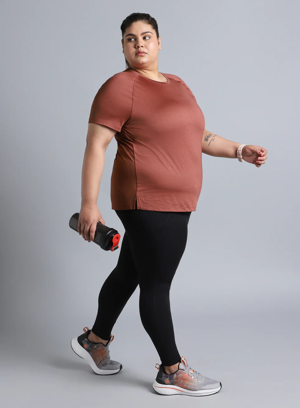 Women's Brown Back Cut Out Plus Size T-shirt - Image 2
